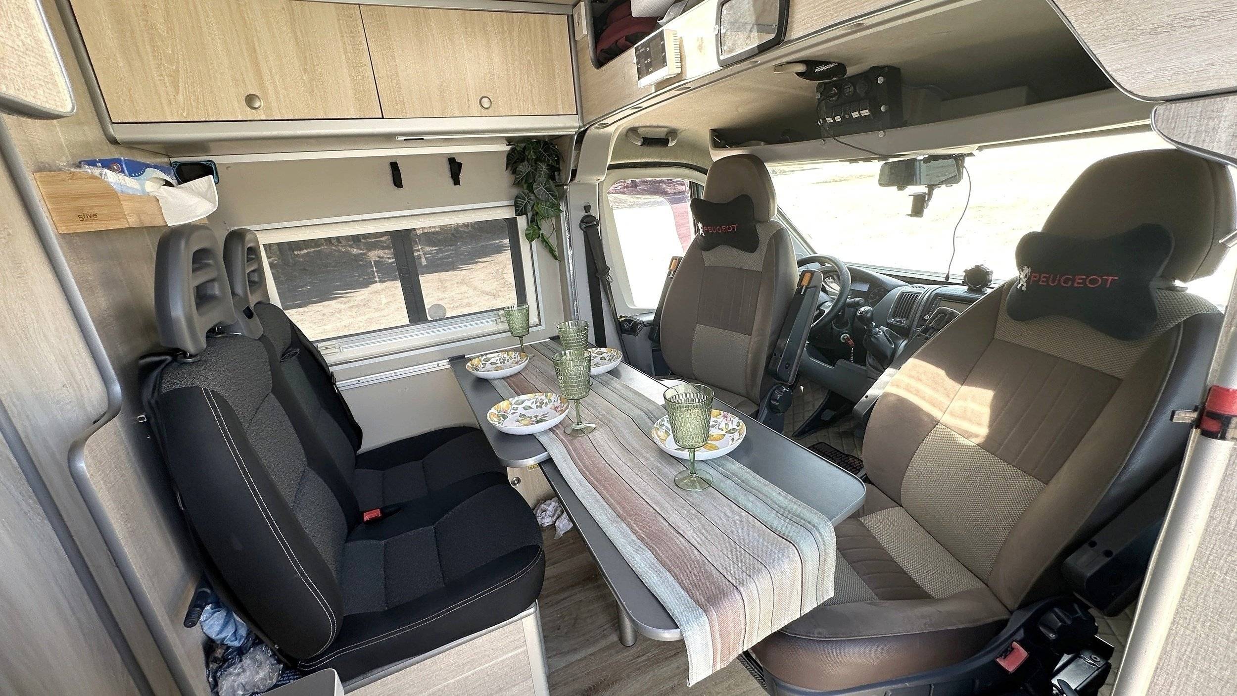 Peugeot Boxer 2,2 l 120 ch.