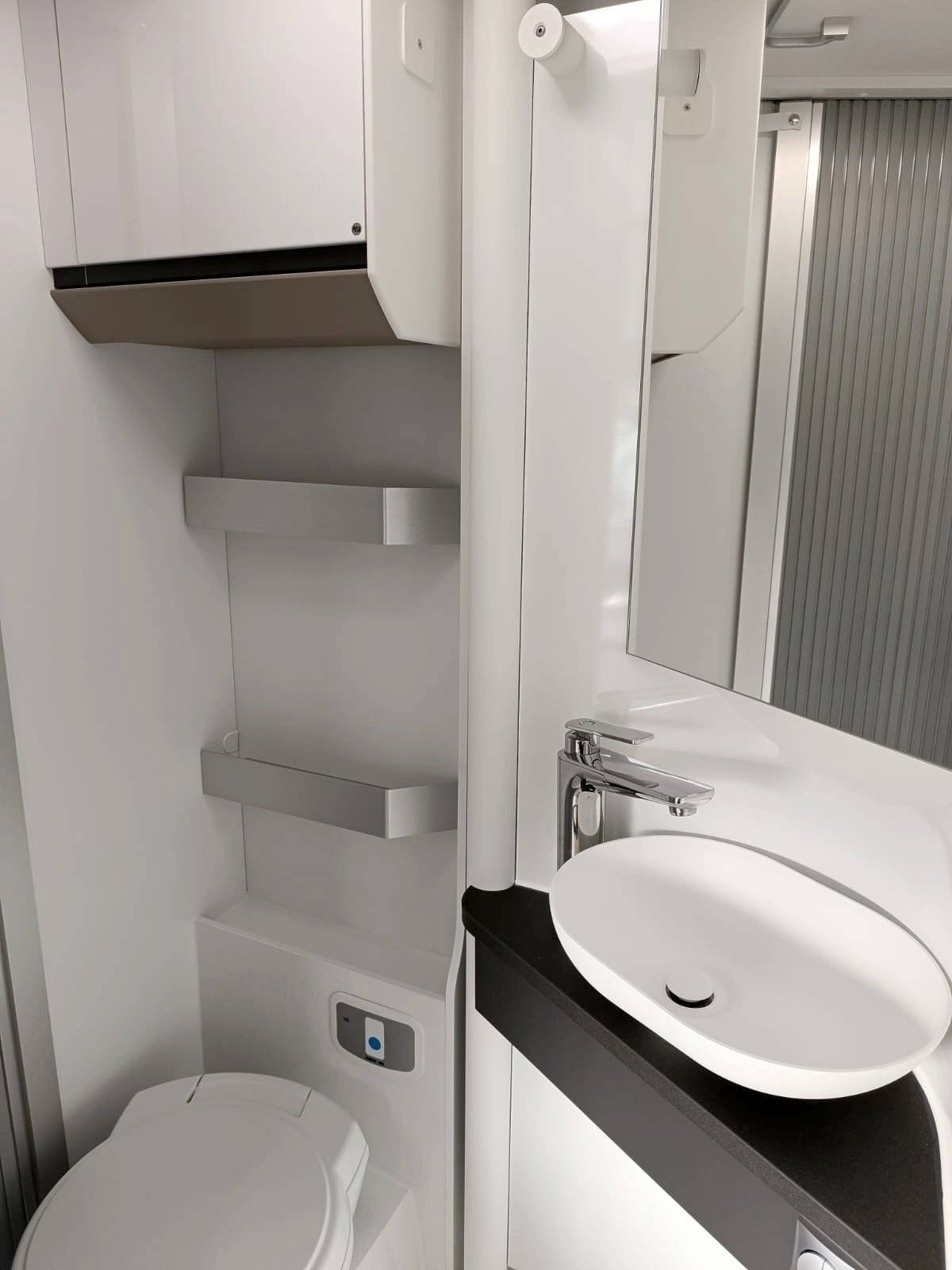 Adria Adria Compact DL