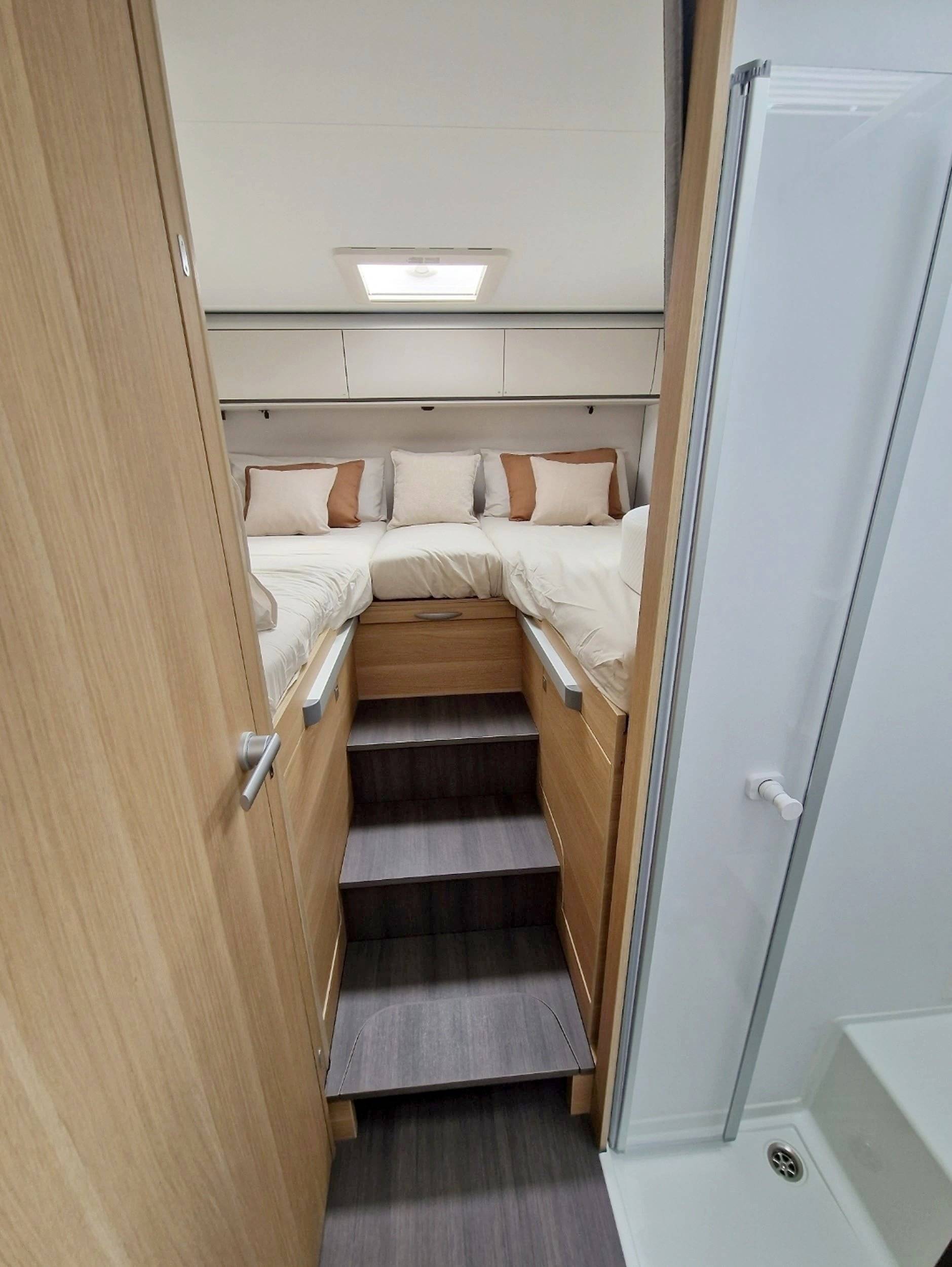 Schlafplätze Fiat DUCATO - Yescapa