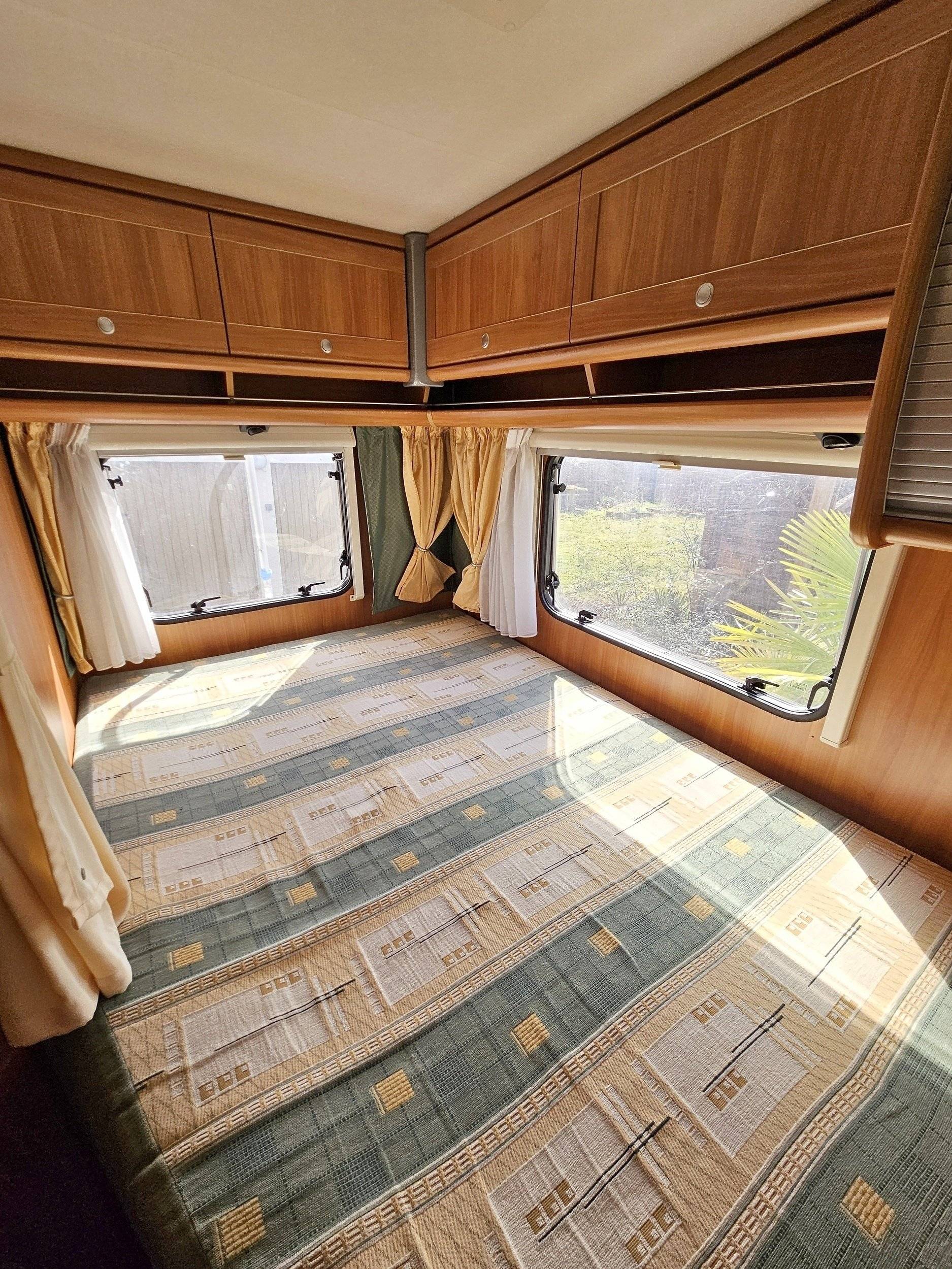 Dethleffs Globetrotter Elegance