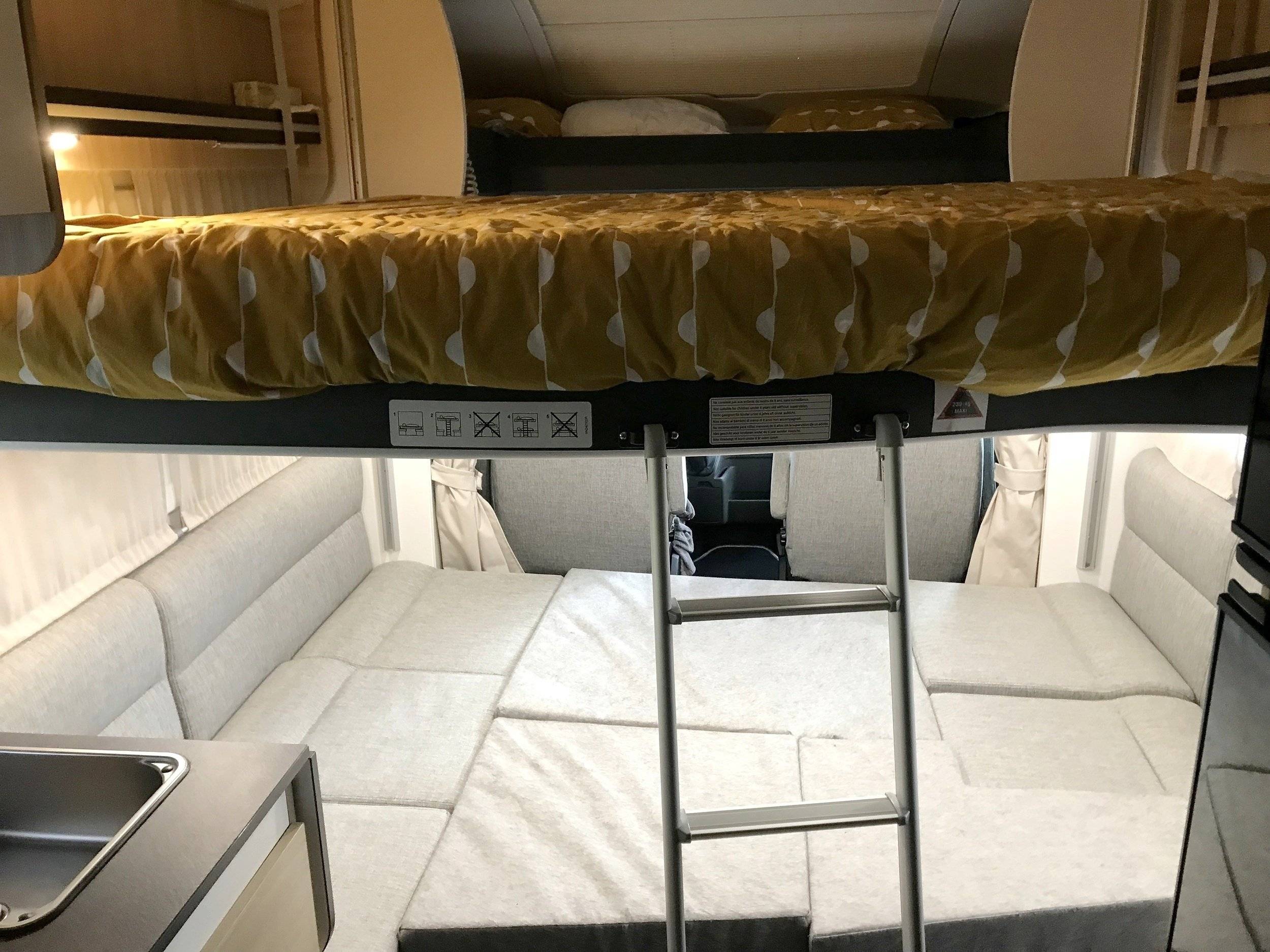 Berth Ford ford transit - Yescapa