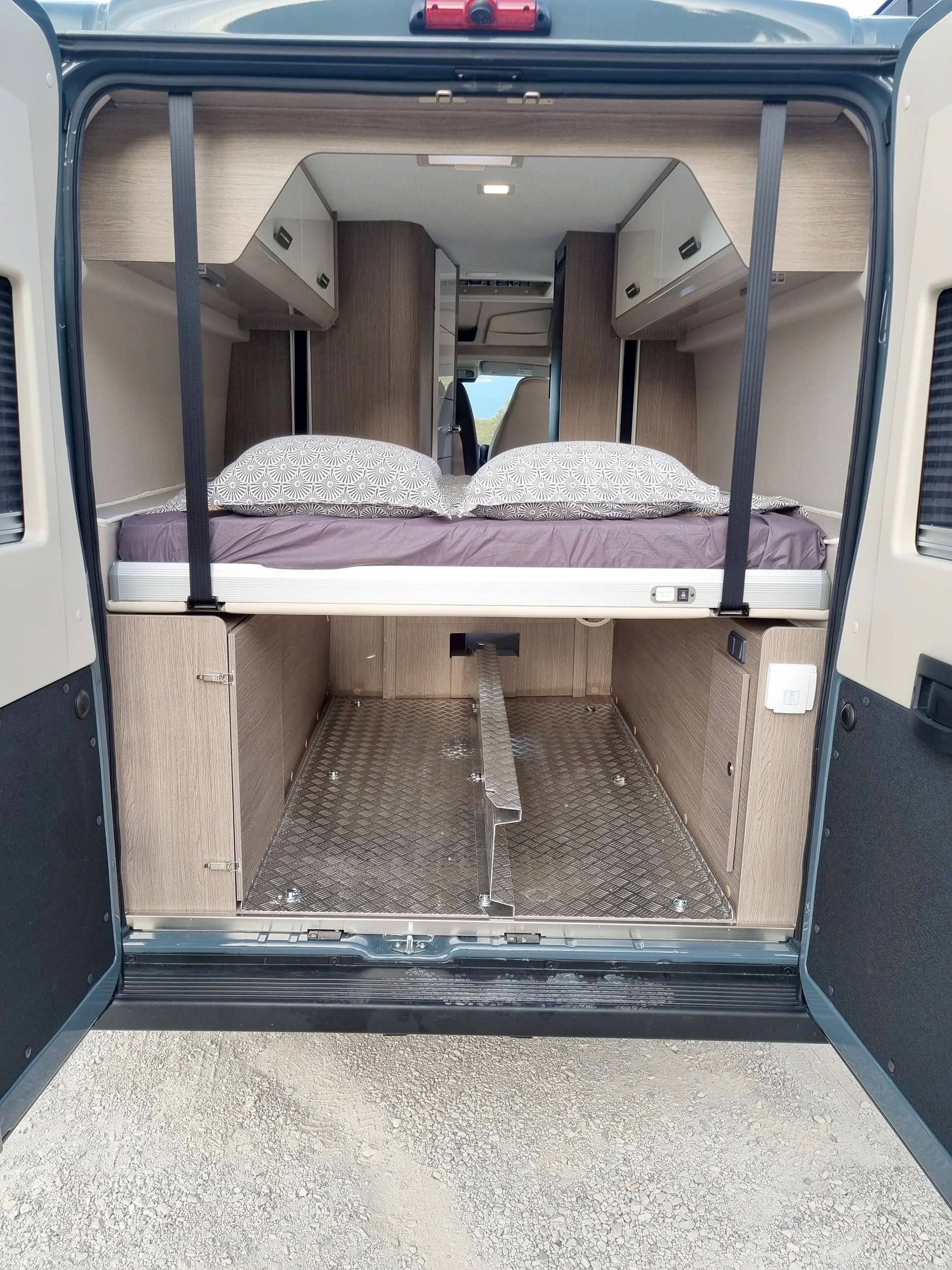 Challenger challenger V210 Edition VIP