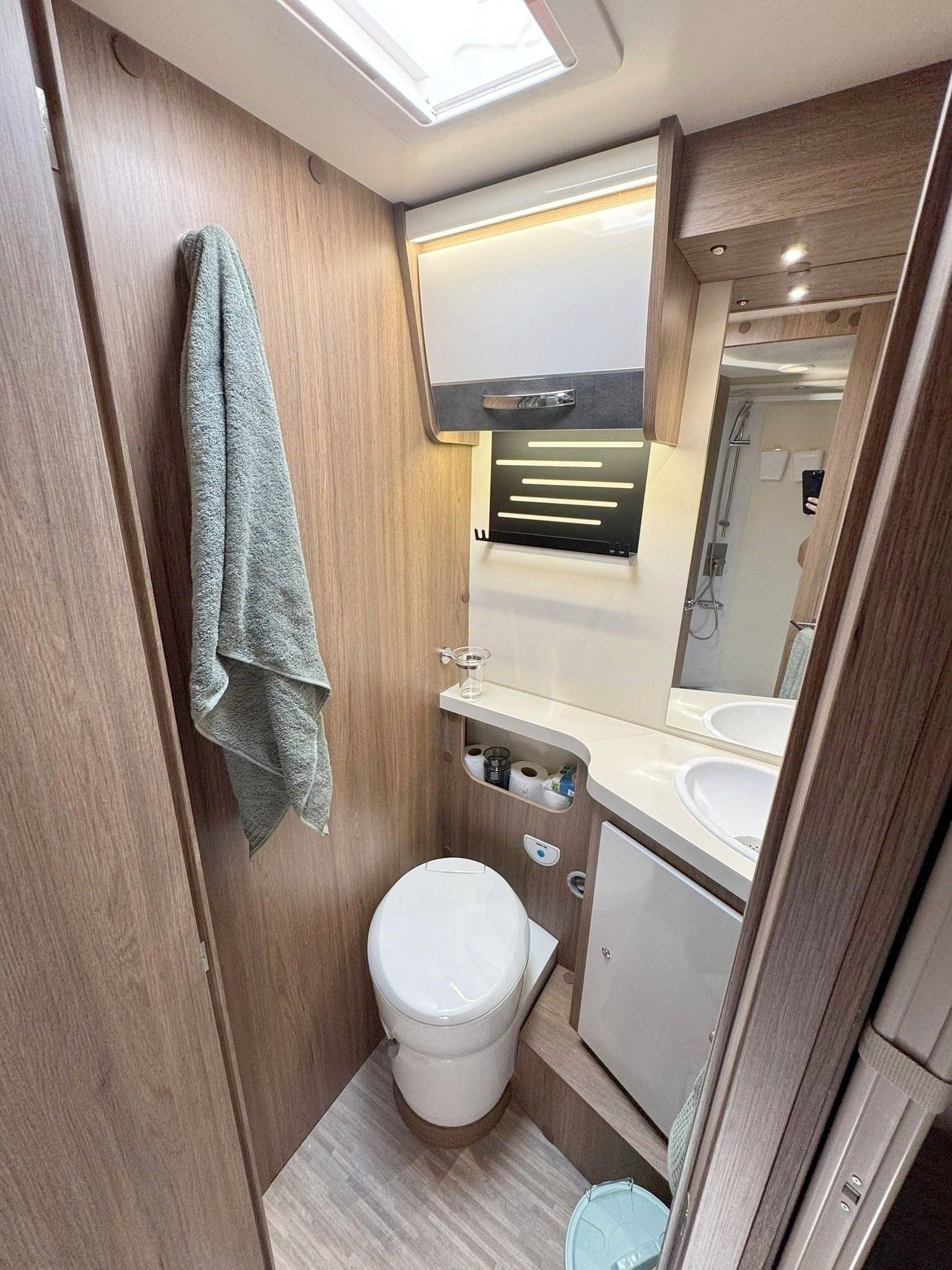 Elnagh Elnagh  Baron 579