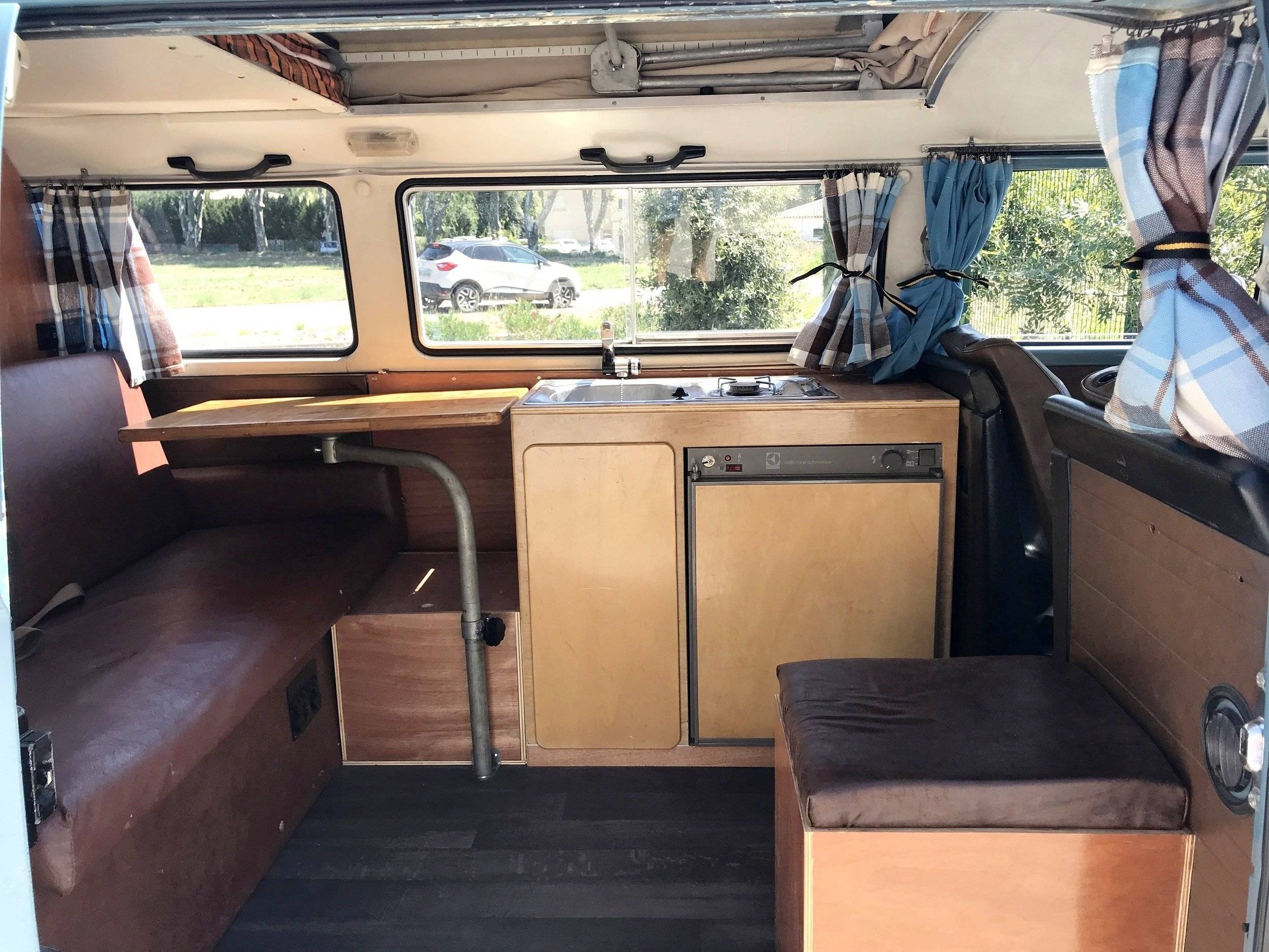 Volkswagen Combi Bay WindowT2