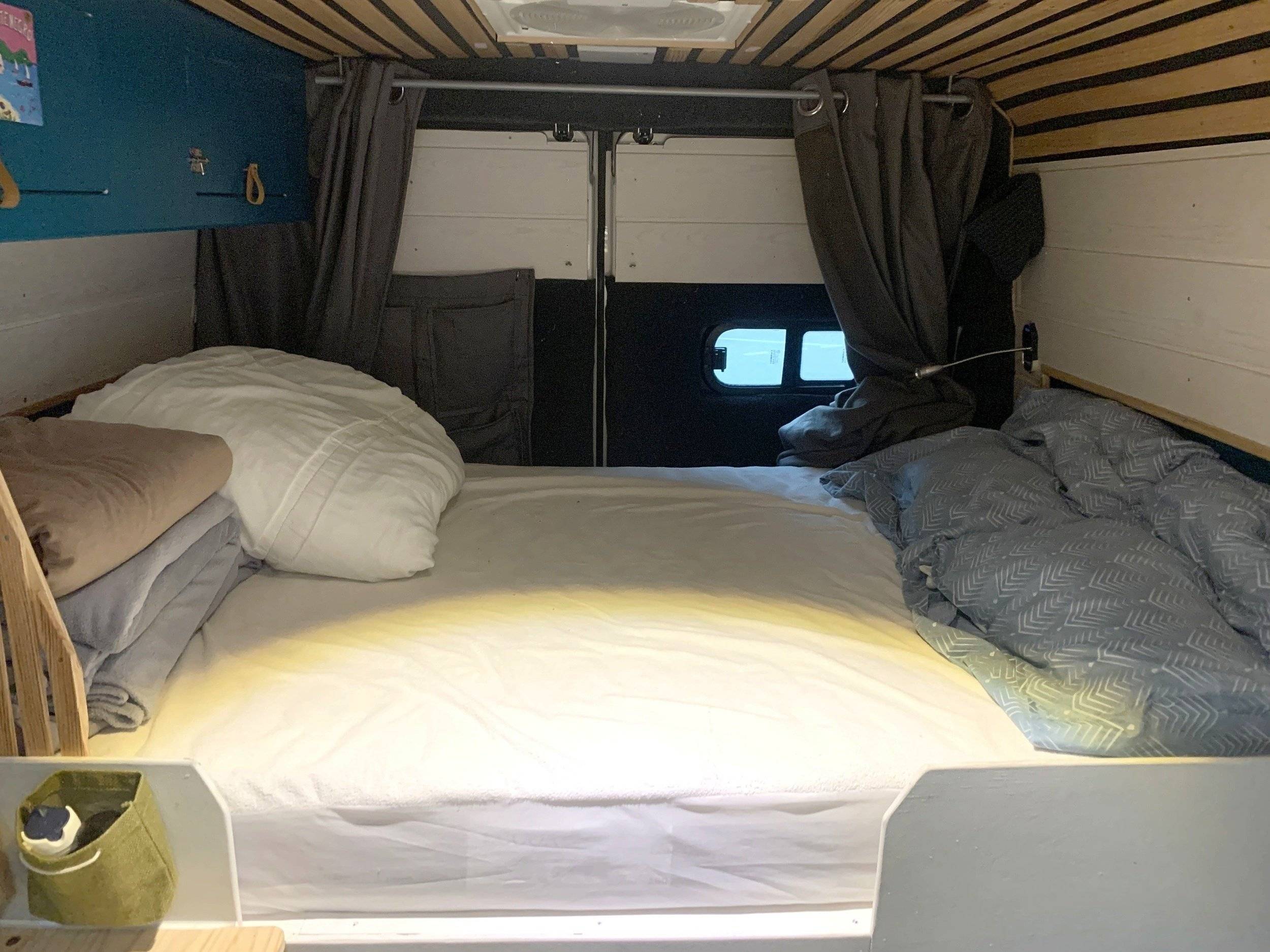 Berth Peugeot 2,2 l 120 ch - Yescapa