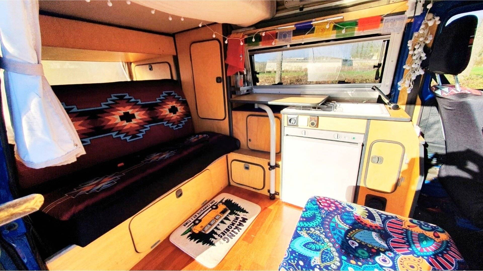 Vue avant de 3/4 Volkswagen Volkswagen T3 - Yescapa