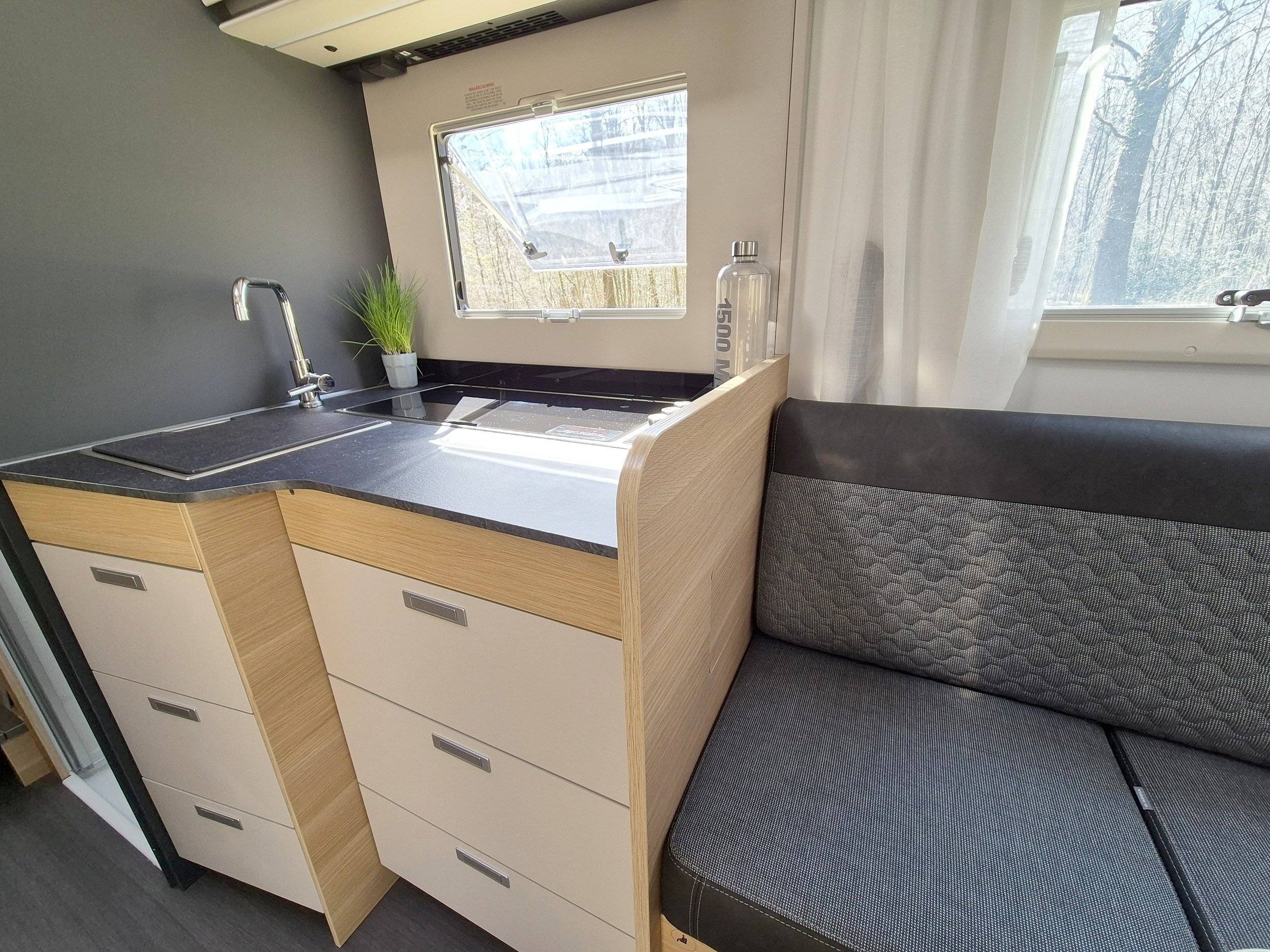 Kitchen Citroën Jumper 2,0 l 130 ch - Yescapa