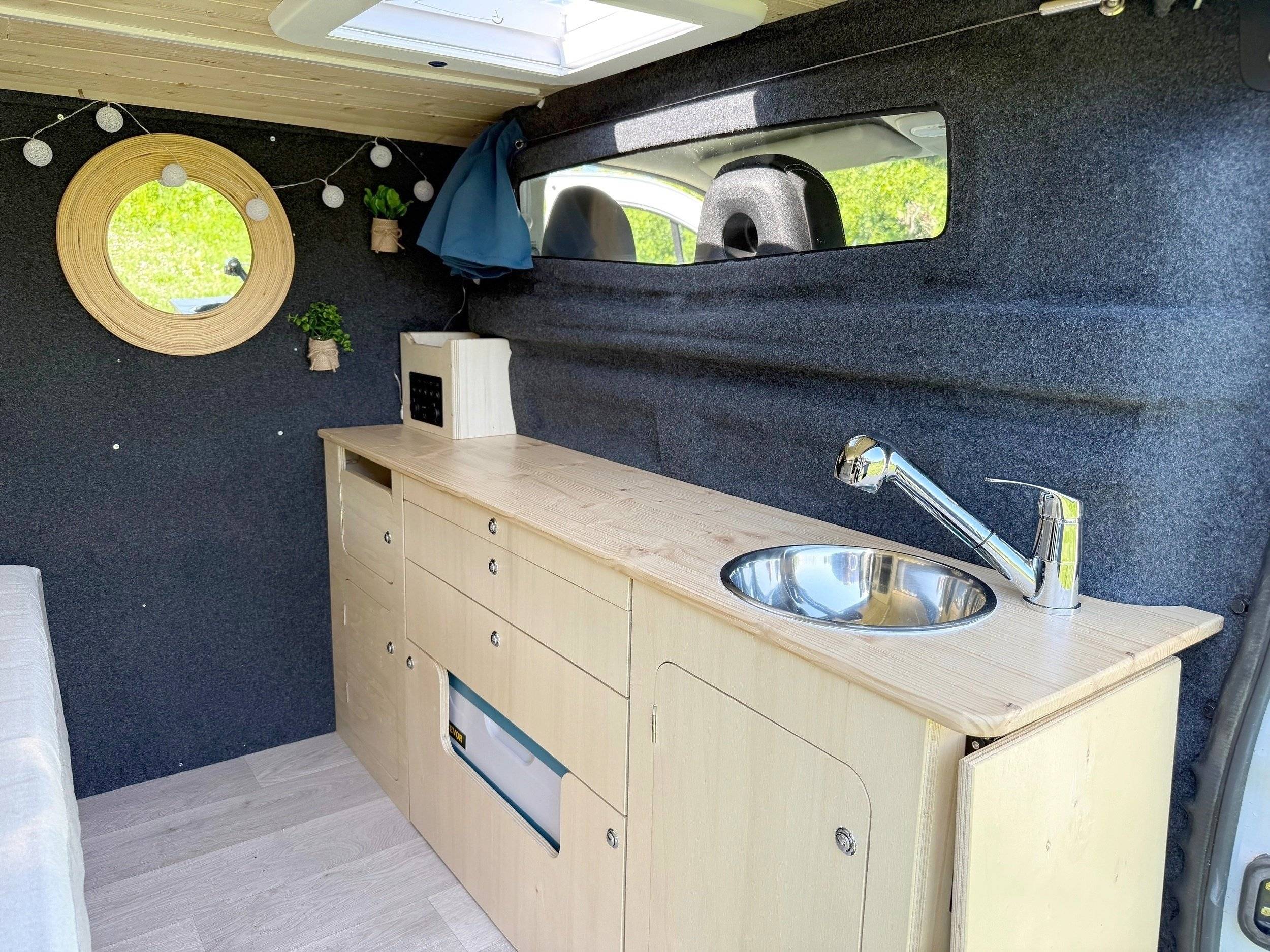 Campster RENAULT TRAFIC III 120 cv