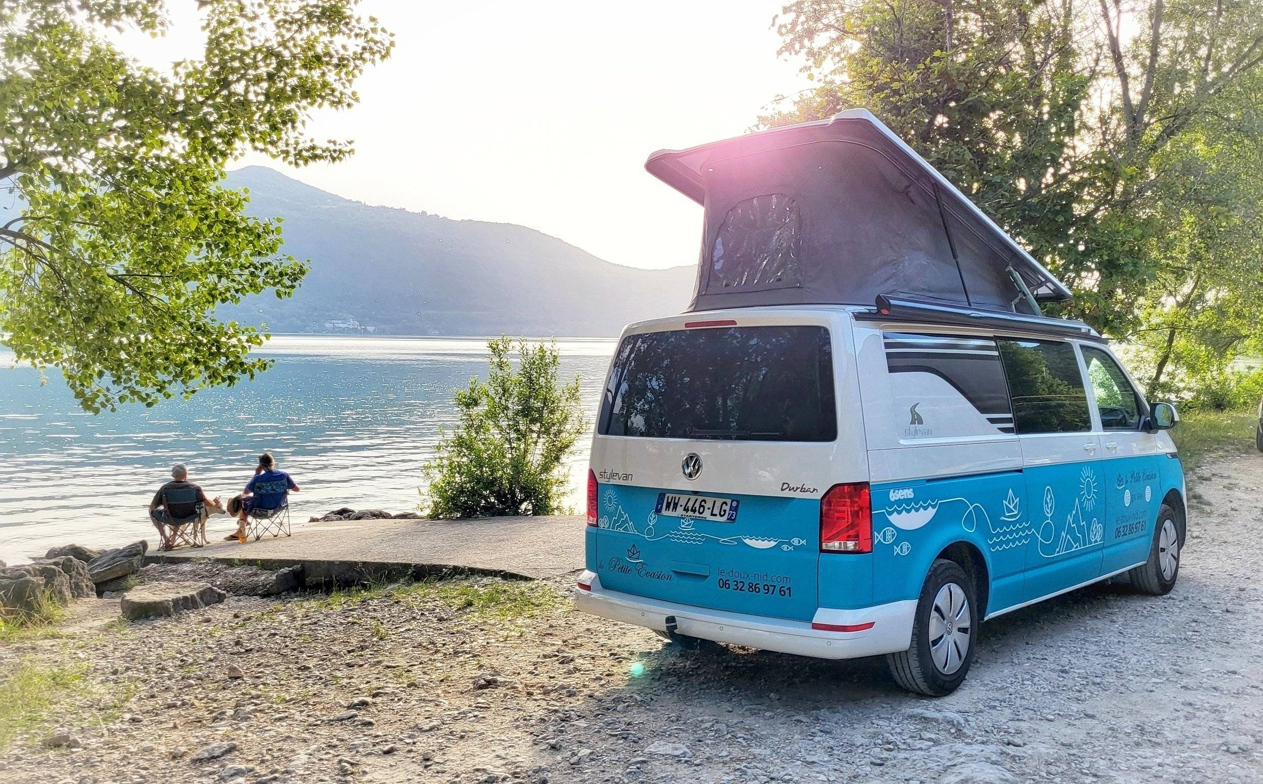 Vista del vehículo ángulo delantero Volkswagen T6 2 l 150 ch - Yescapa