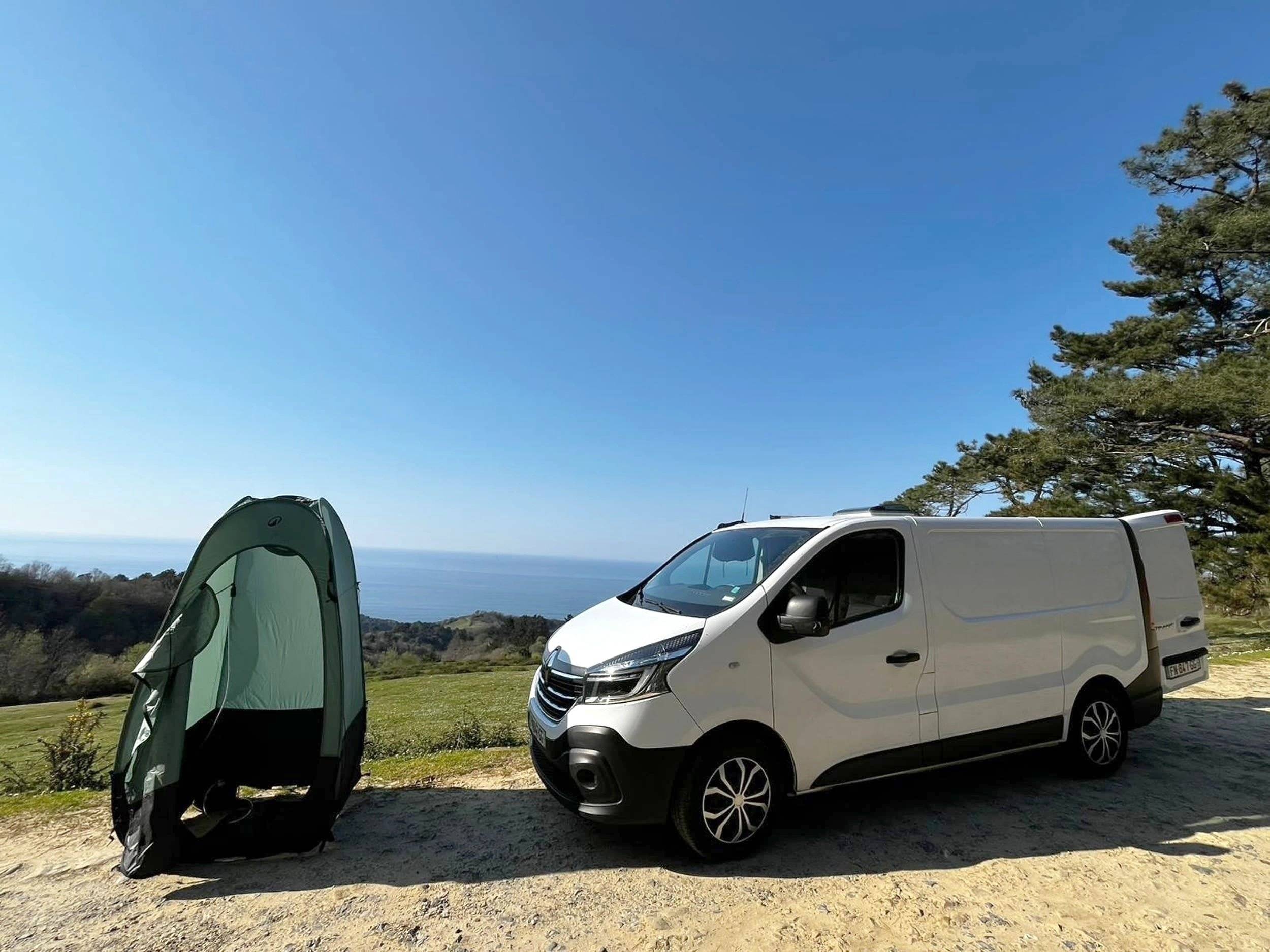 Schlafplätze Renault Trafic 2,0 l dCi 120 ch. - Yescapa