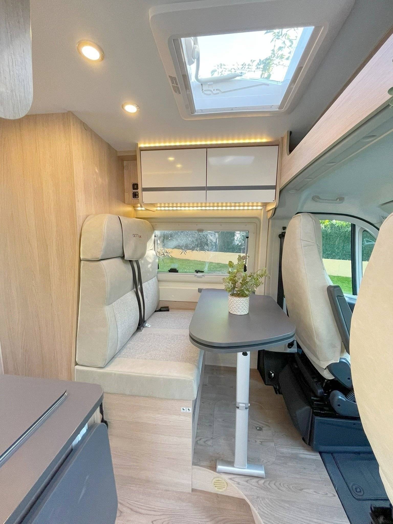Dinette Citroën Citroën jumper - Yescapa
