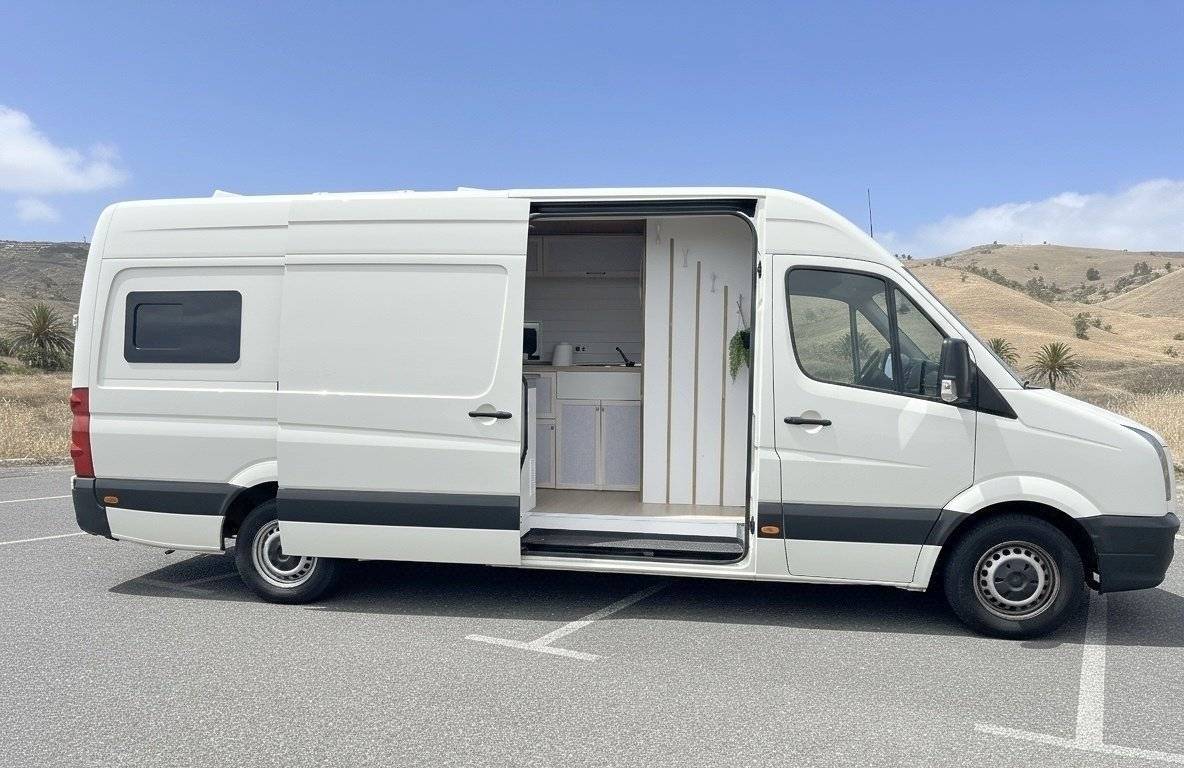 schräge Vorderansicht Volkswagen volkswagen Crafter 2.0 TDI - Yescapa