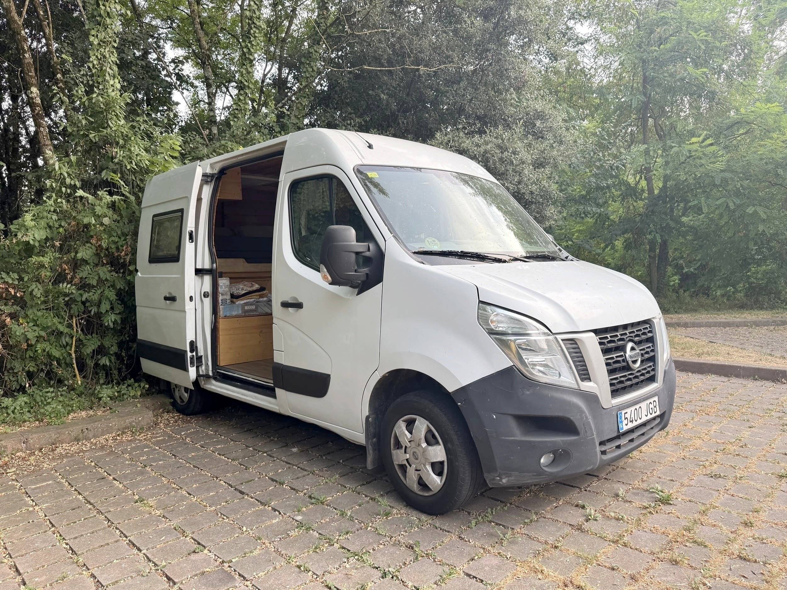 Nissan Nissan NV400