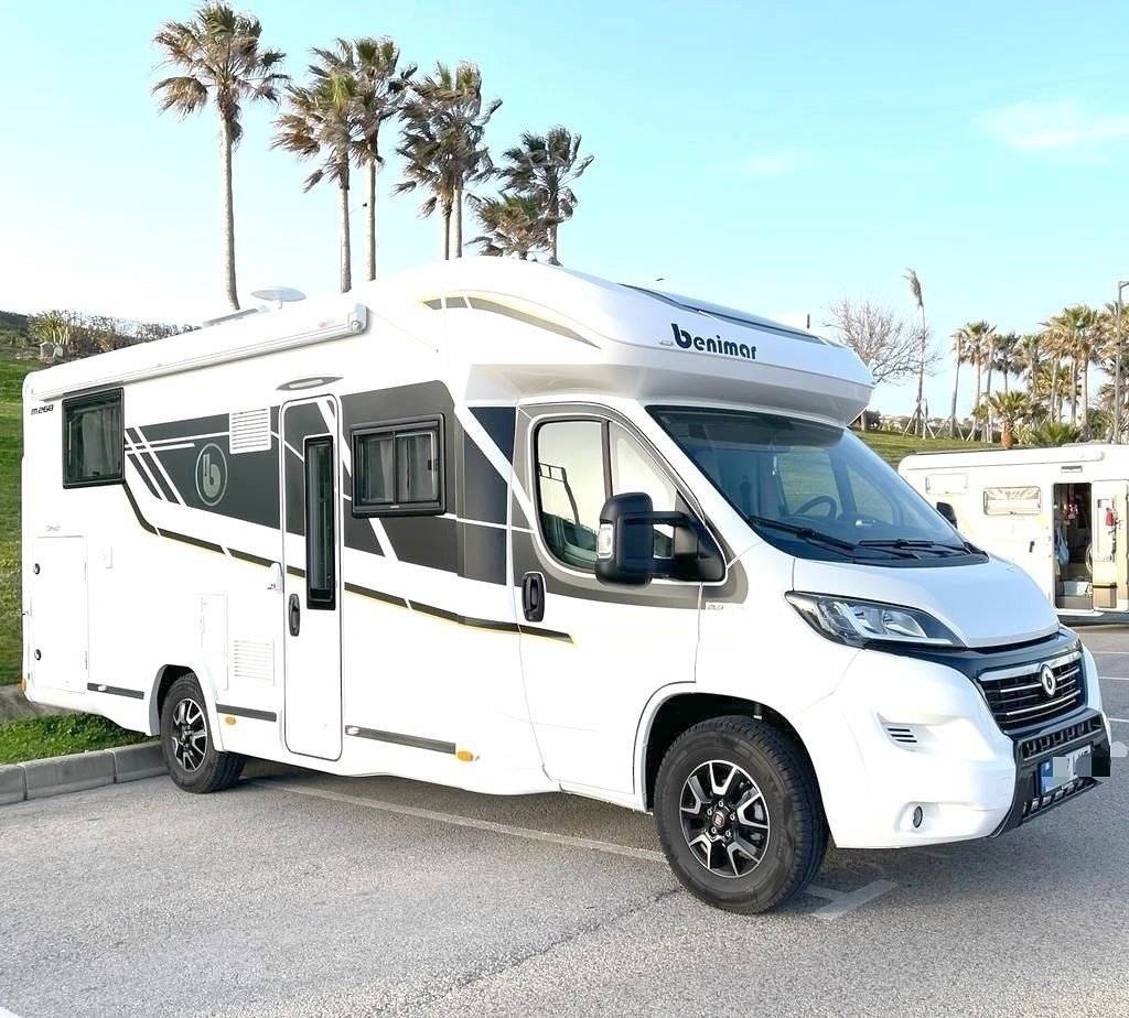 Vista de 3/4 Fiat Ducato 2,3 l Multijet 140 ch. - Yescapa