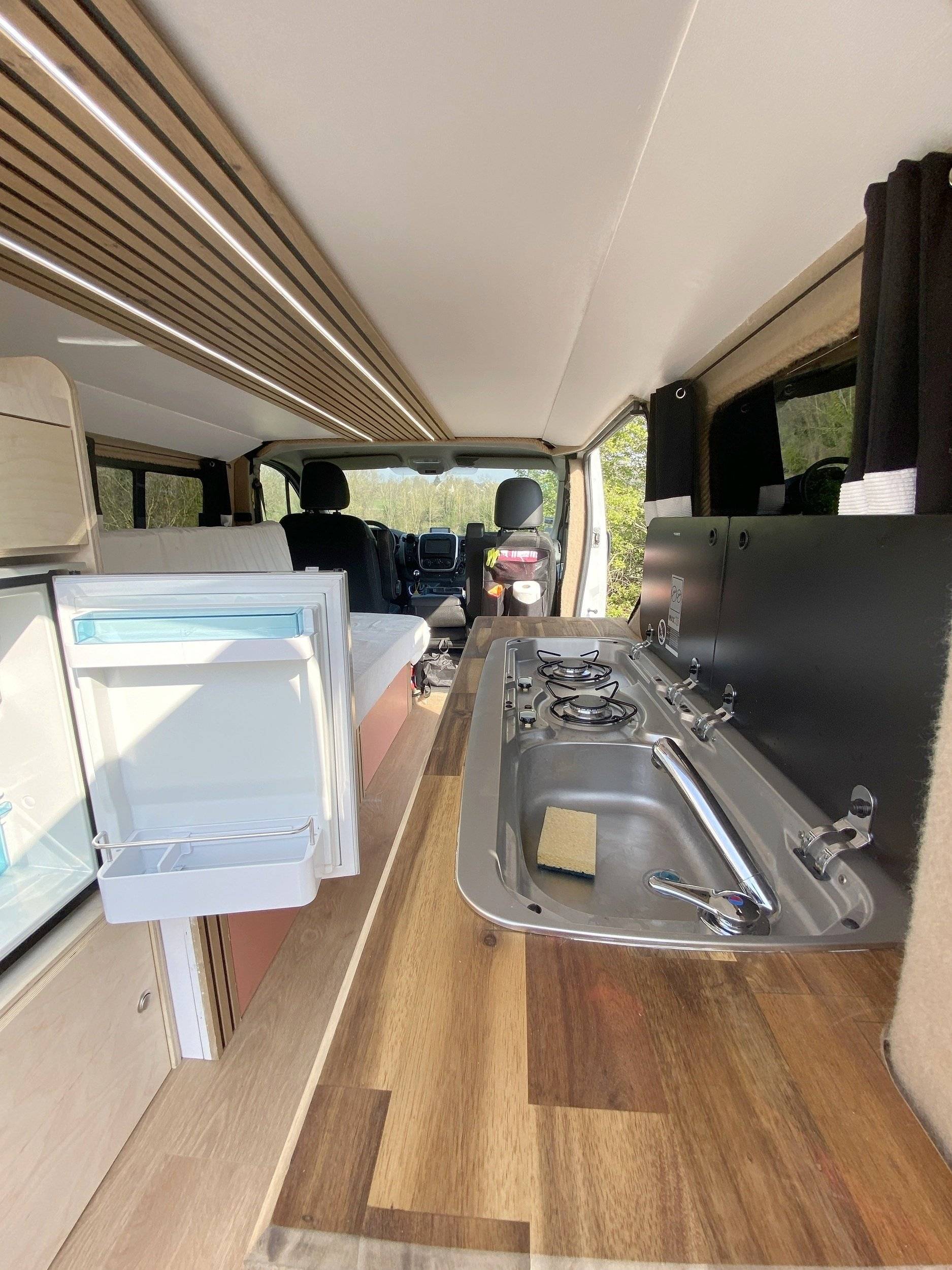 Combeing 2,0 l dCi 115 ch