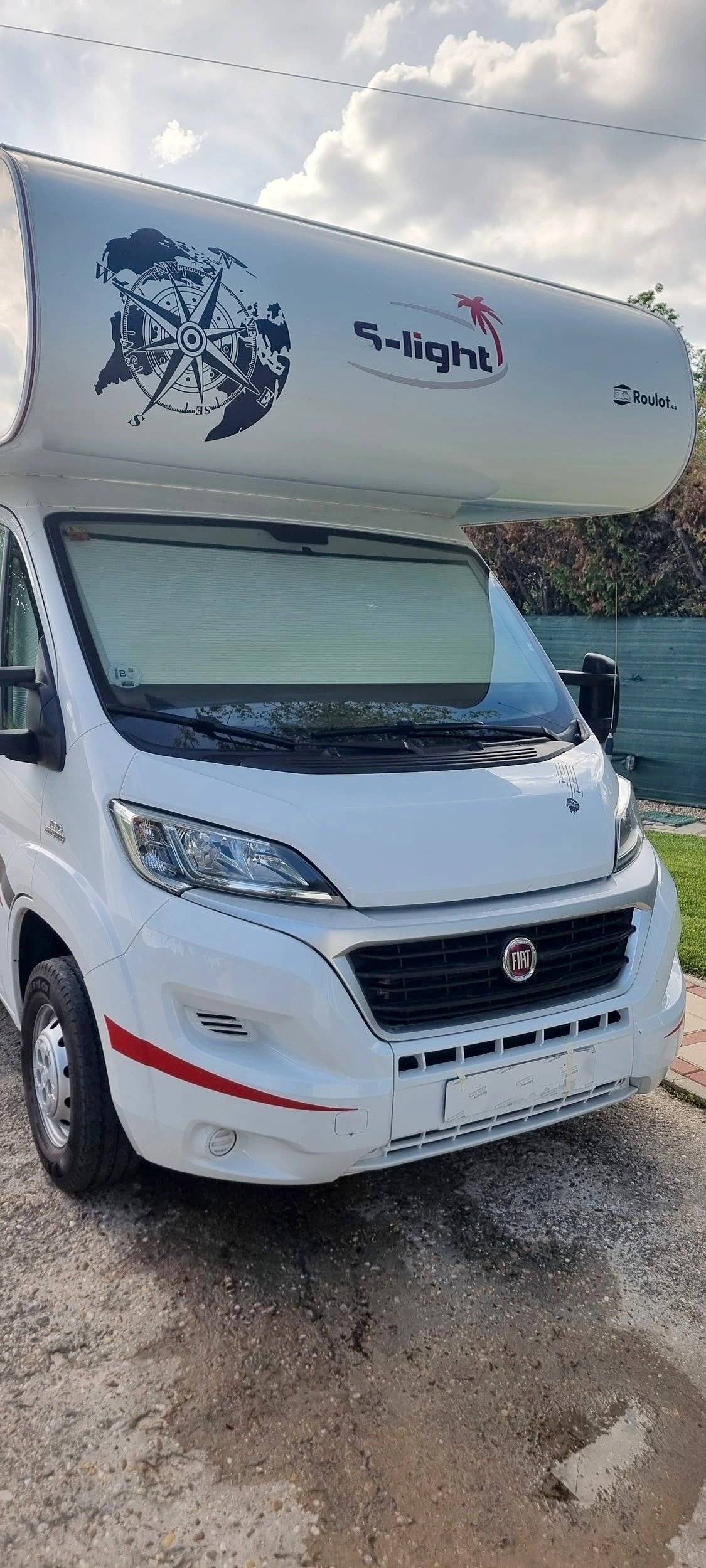 Vista del vehicle angle davanter Fiat Fiat Multijet 2   2.3 L   150CV - Yescapa