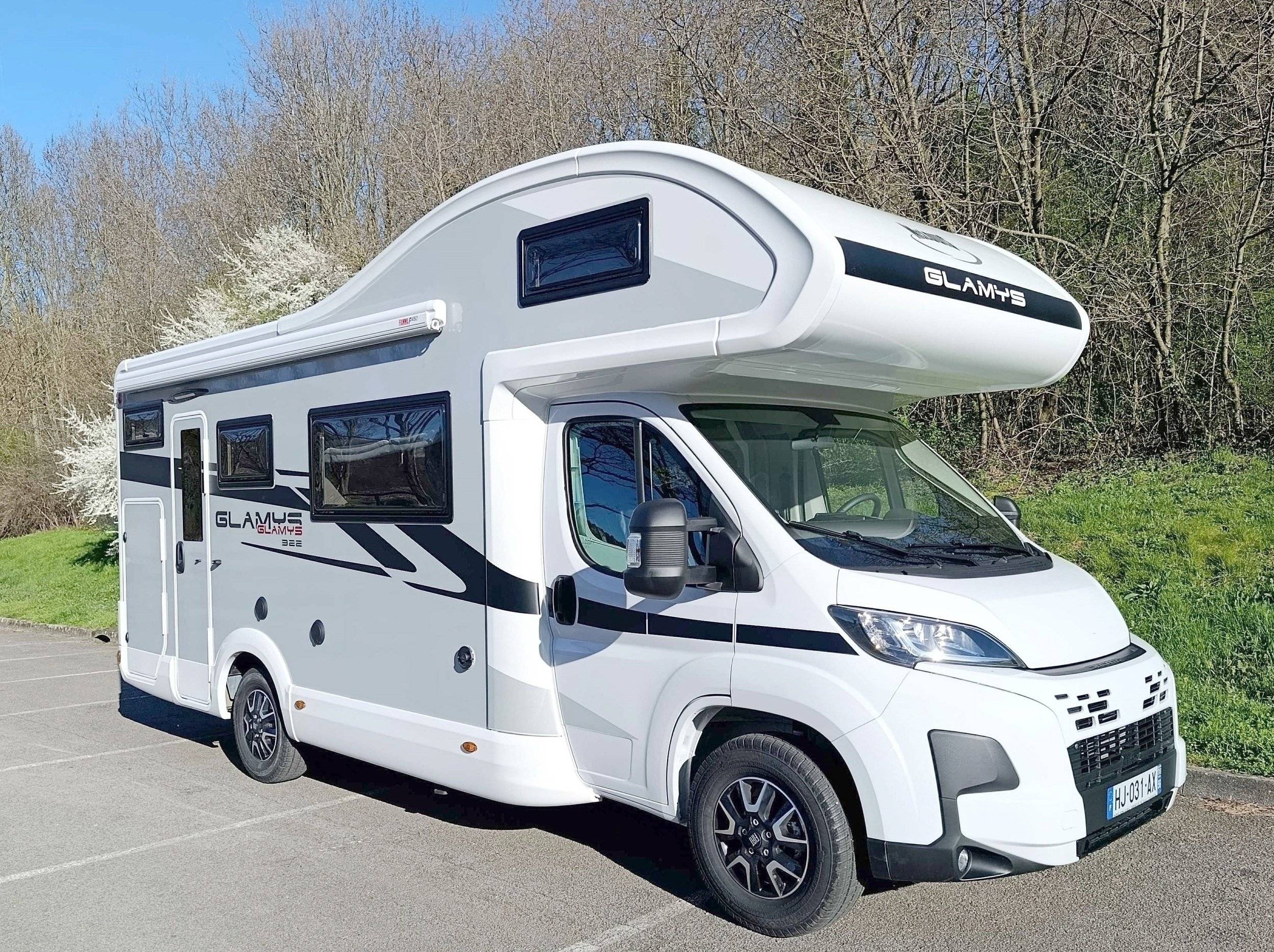 Vista de 3/4 Fiat DUCATO 2.3 140CV - Yescapa