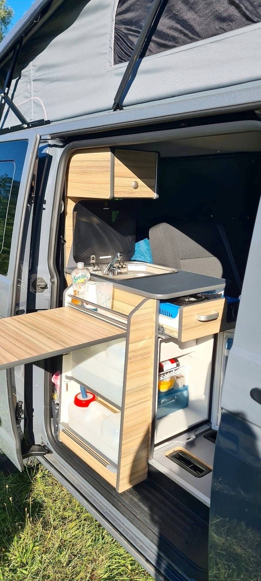 Van Mania North-West