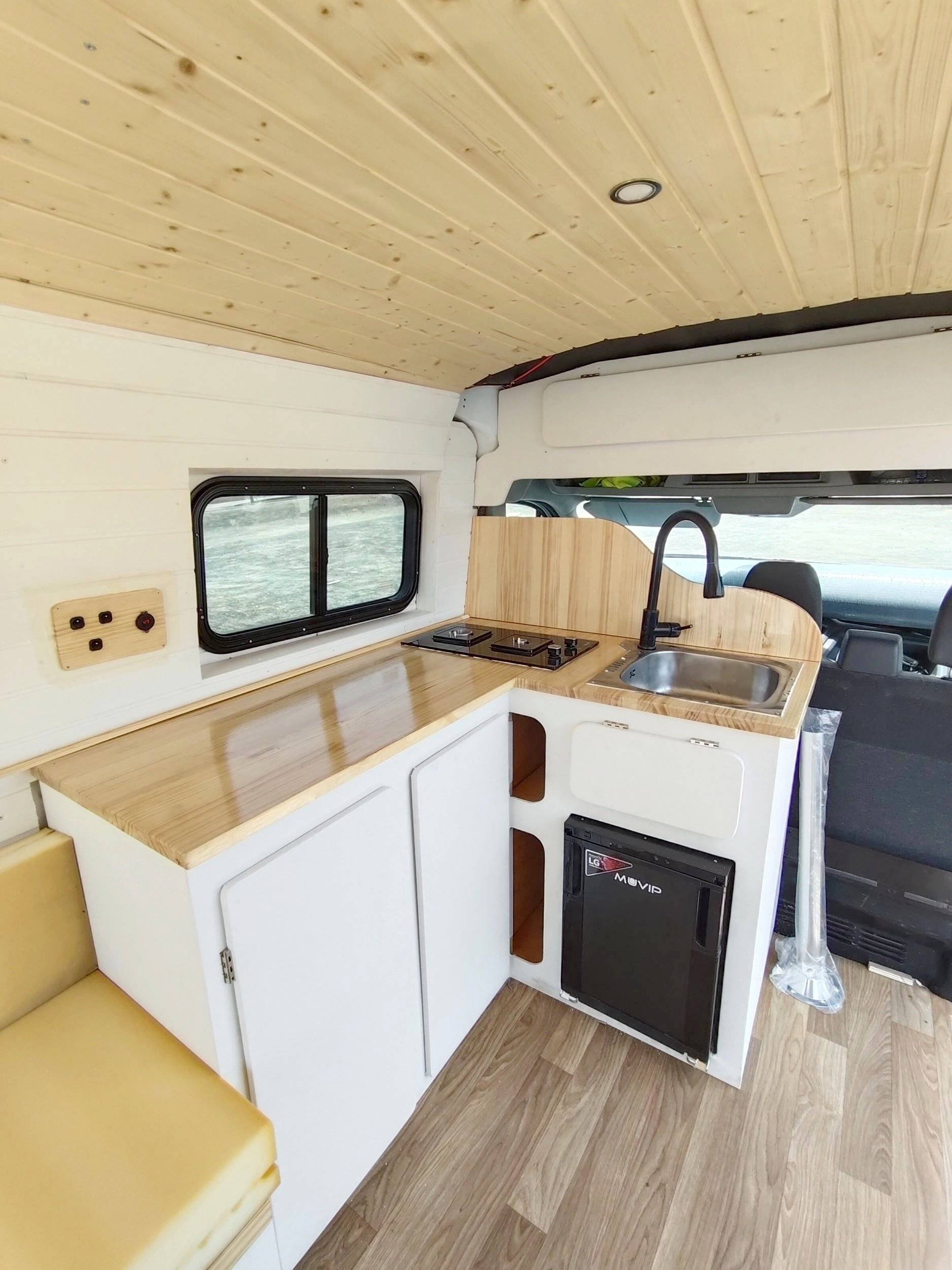 Custo Van Transit 2,0 l 130 ch