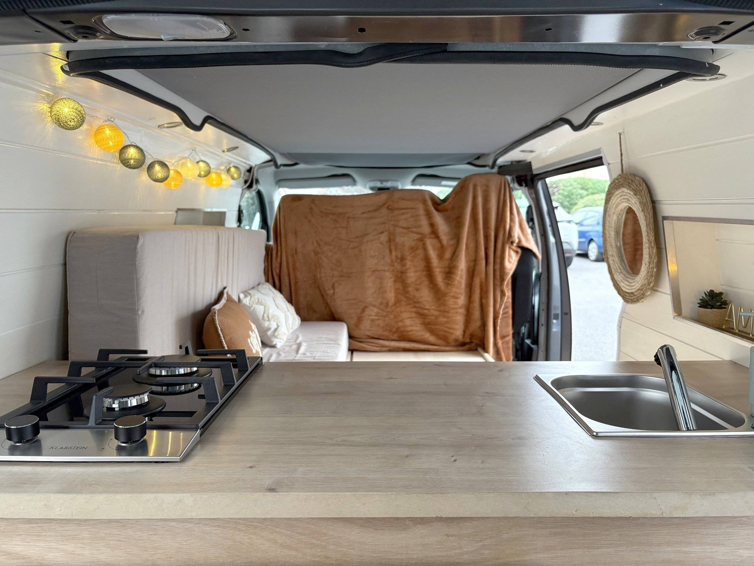 Área de jantar Citroën Citroën jumpy - Yescapa