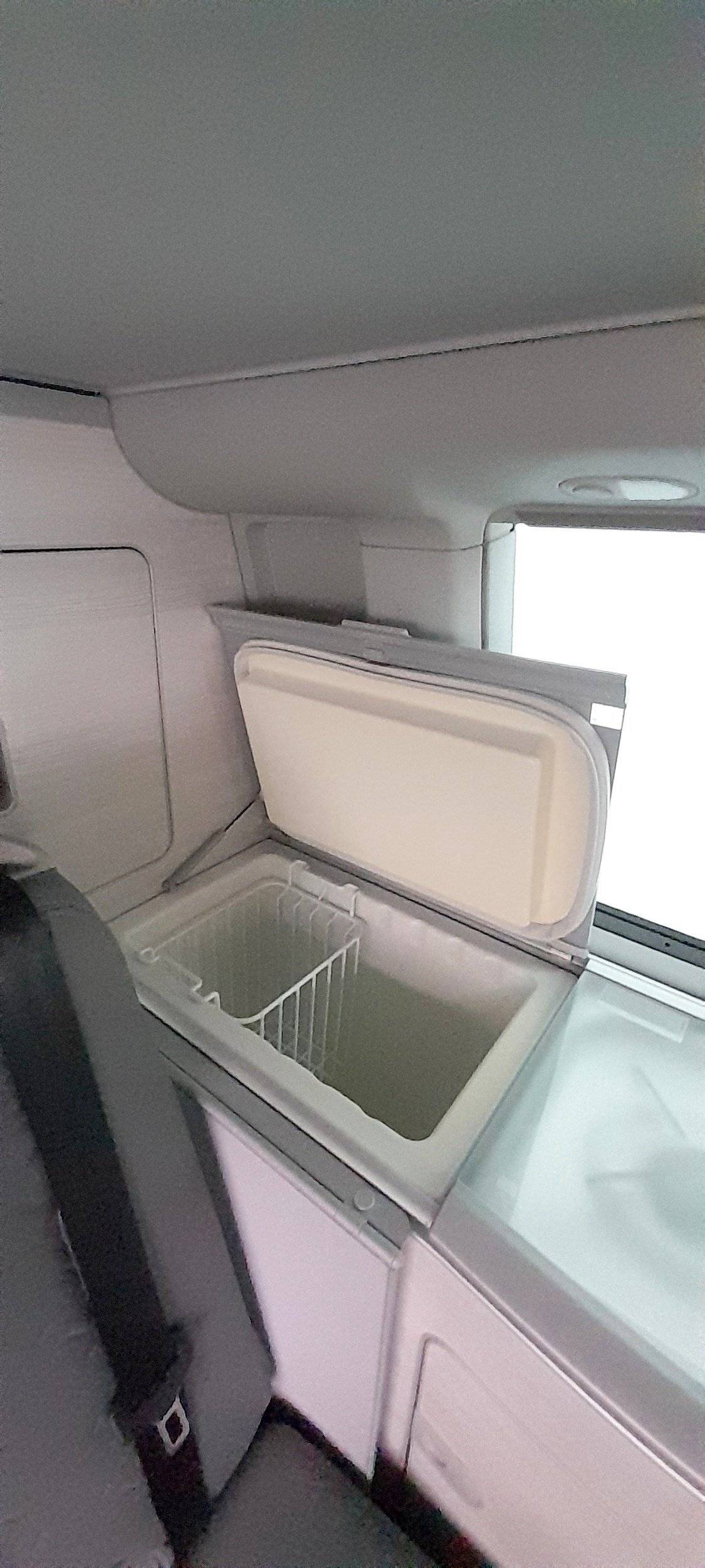 Volkswagen Volkswagen T6 California COAST