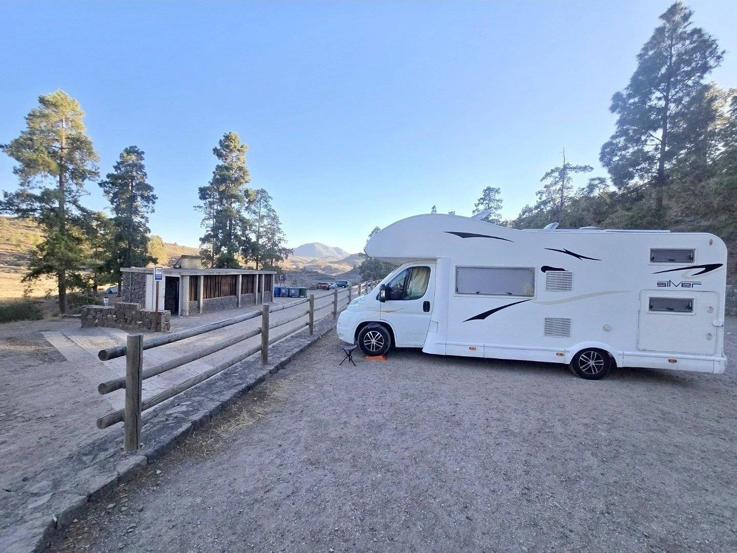Vista del vehículo ángulo delantero Fiat Ducato 2,2 l Multijet 130 ch. - Yescapa