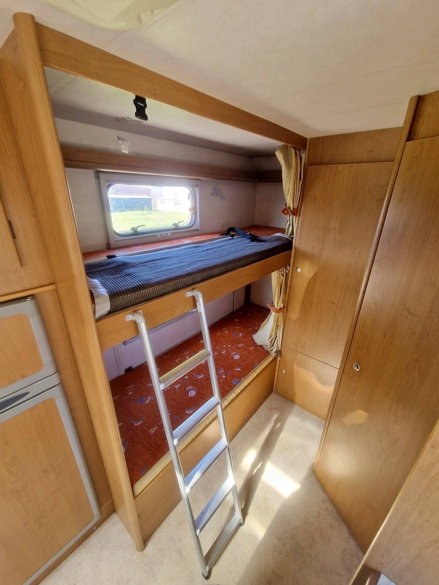 Vilamobil Ford Transit