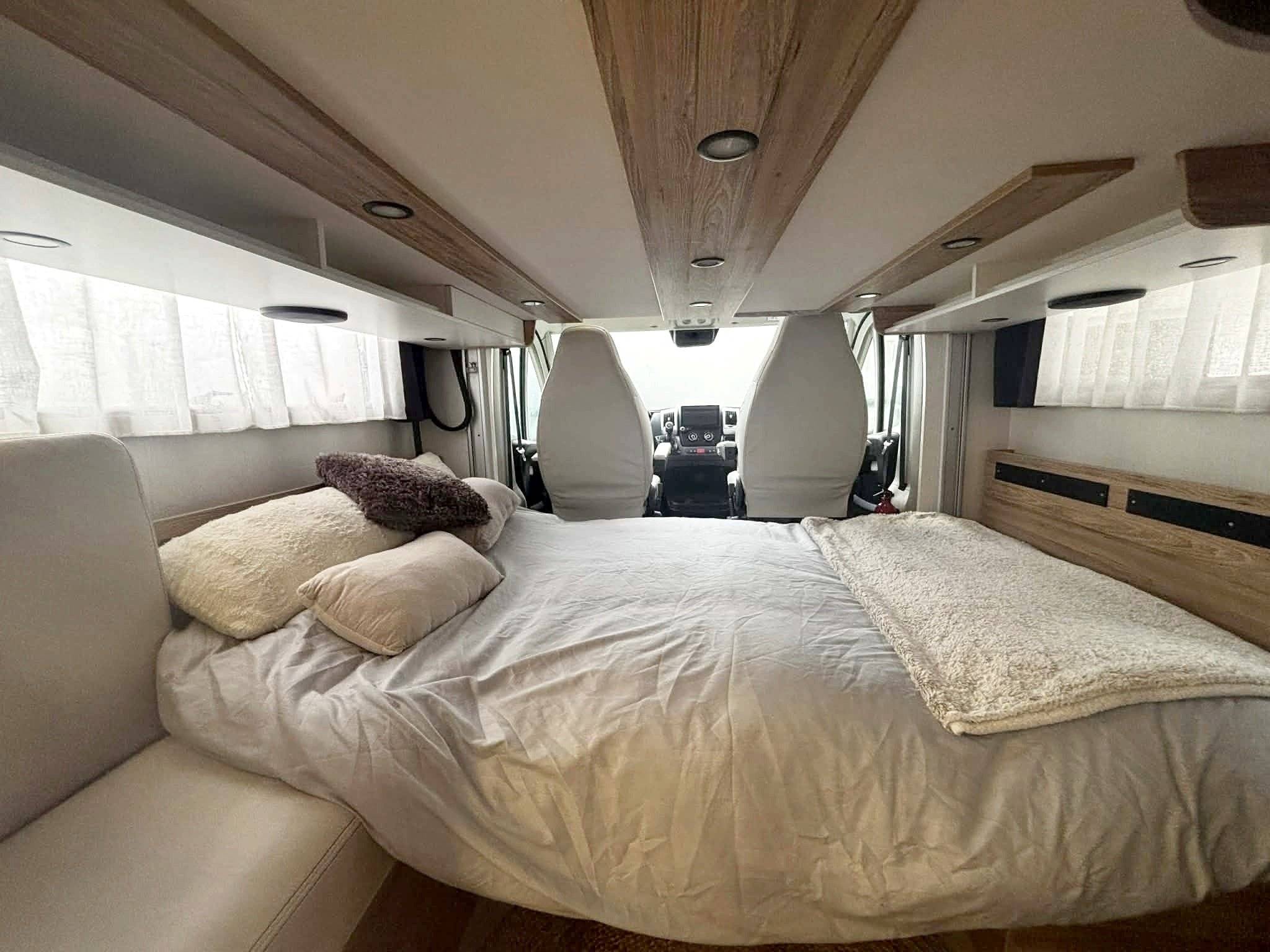 Bavaria BAVARIA T696D