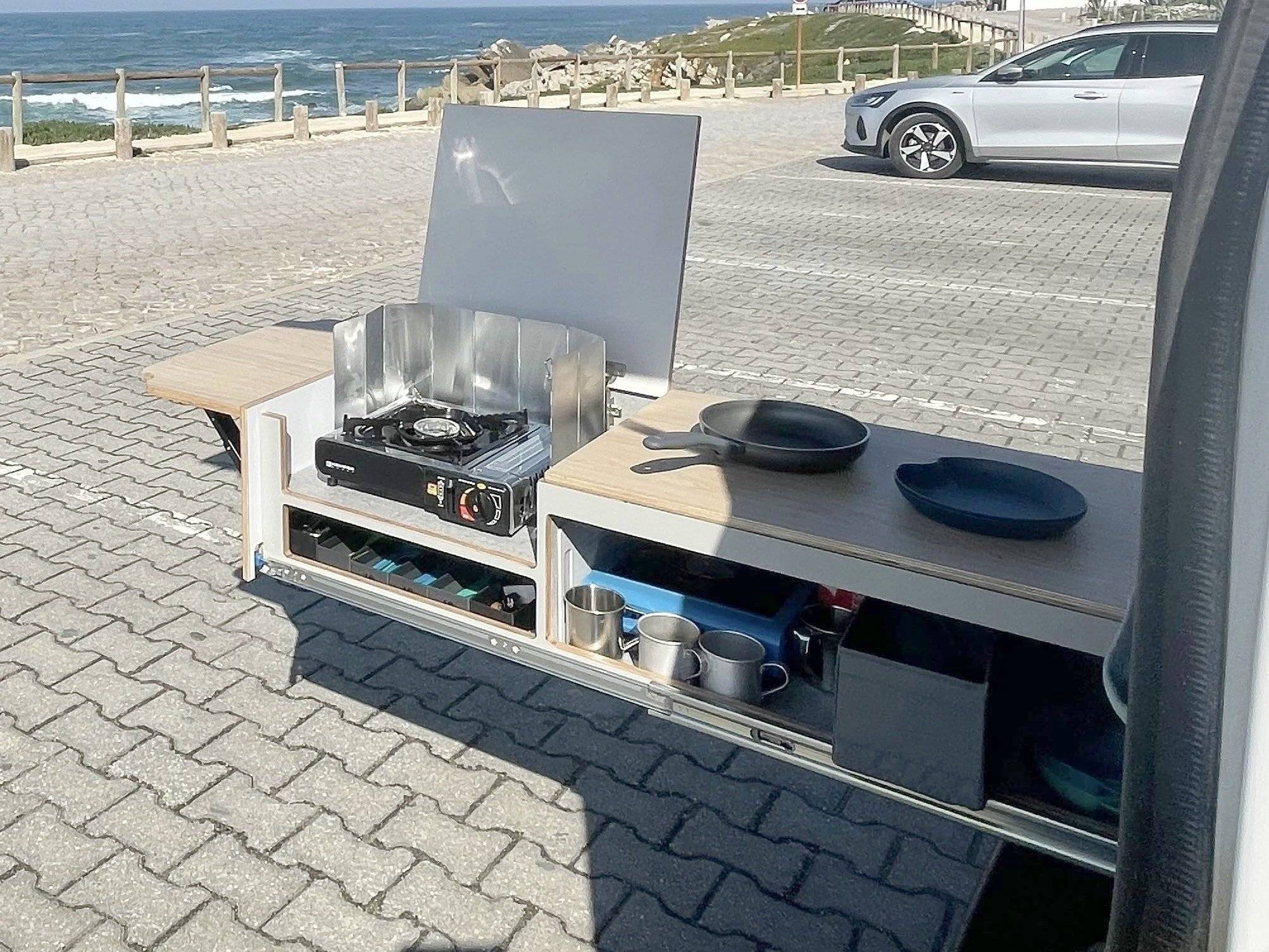 Kitchen Volkswagen Transporter T4 2.4D - Yescapa