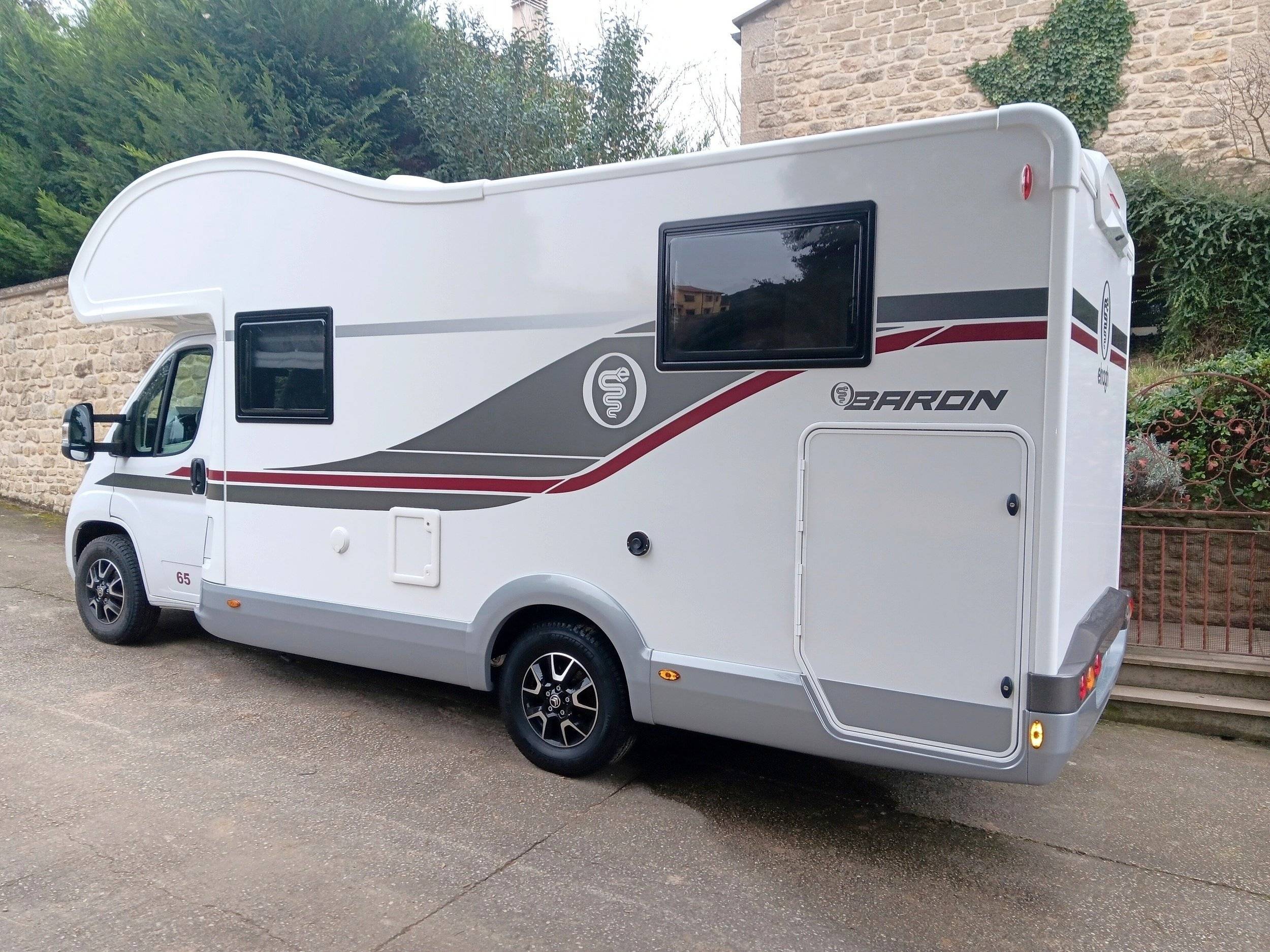 Elnagh Elnagh  Baron 565