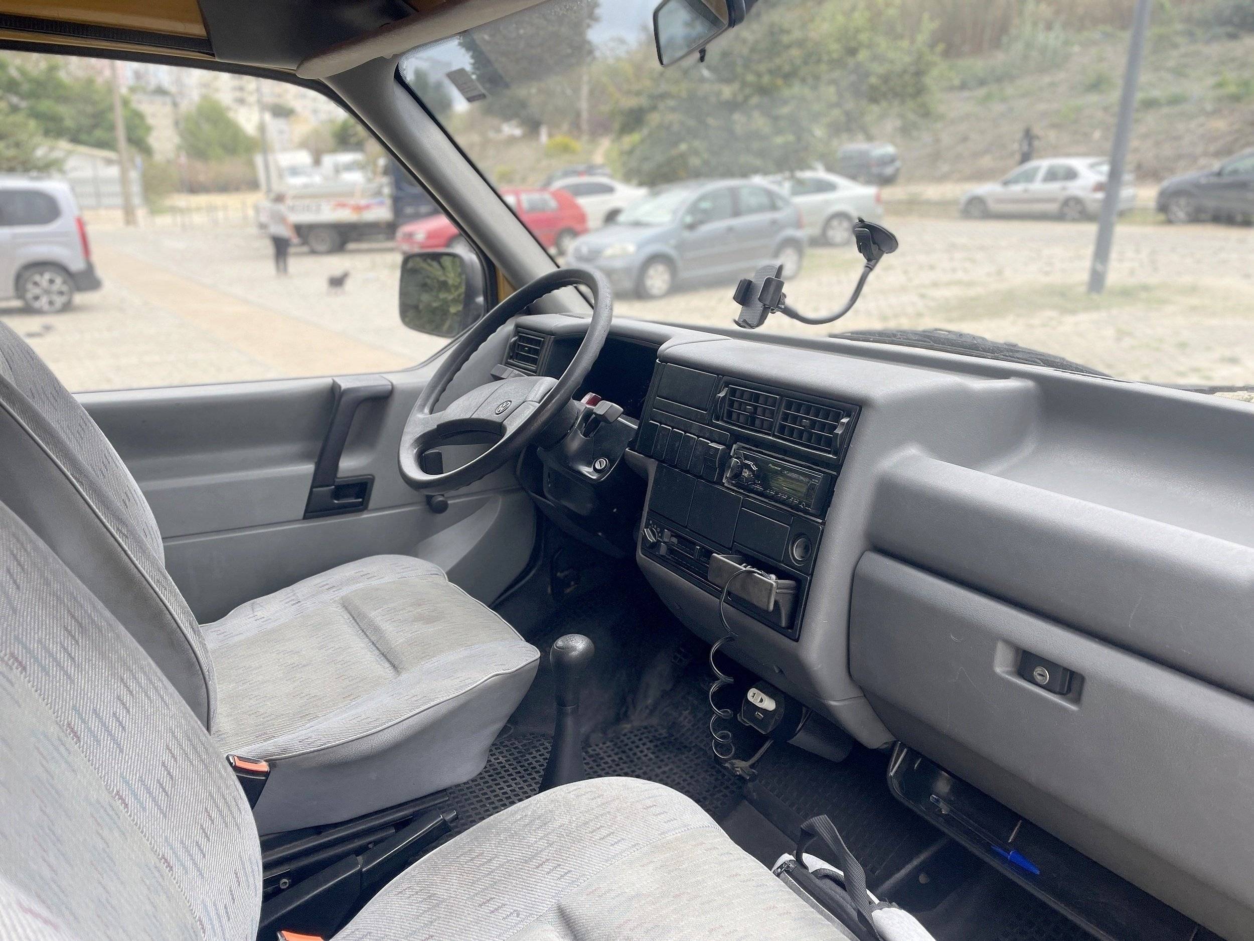 Volkswagen Transporter T4 2.4D