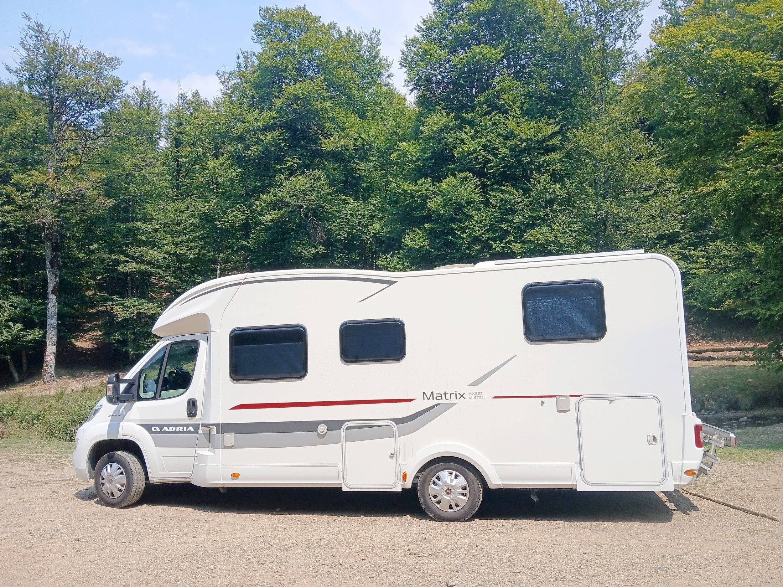Front view from 3/4 Fiat - Yescapa