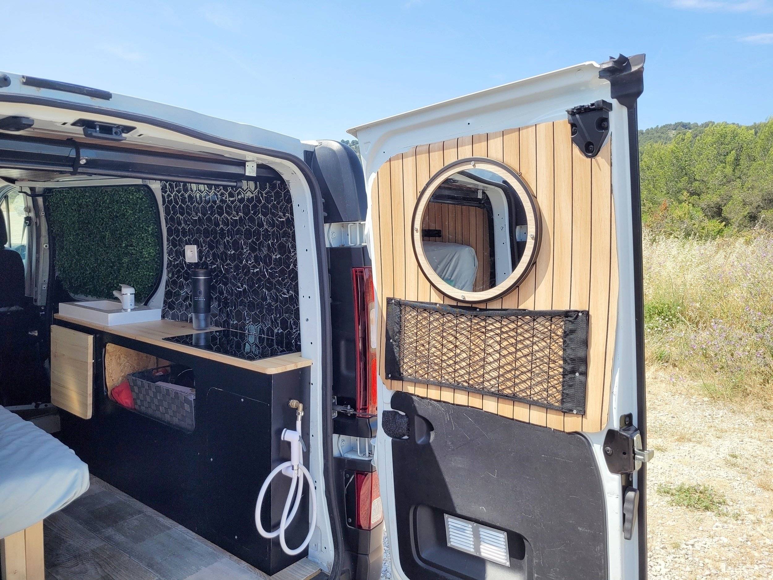 BJH RENAULT TRAFIC III 120 cv