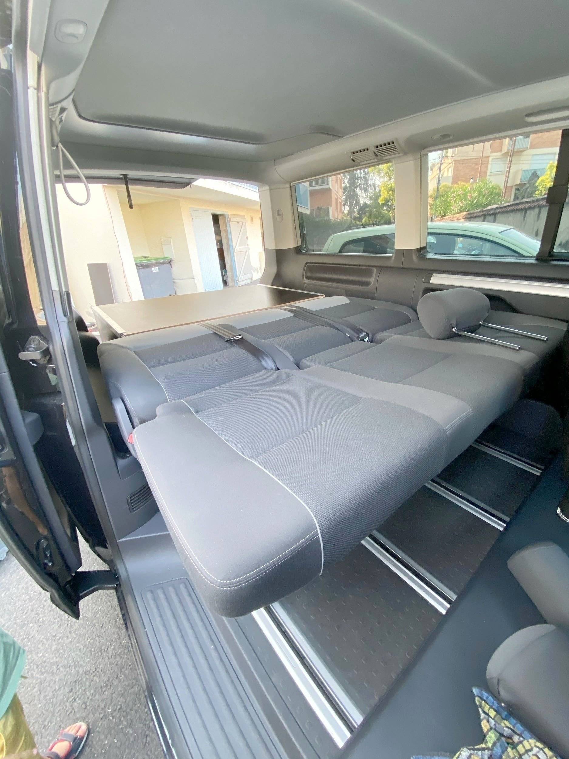 Volkswagen T5 2 l 180 ch