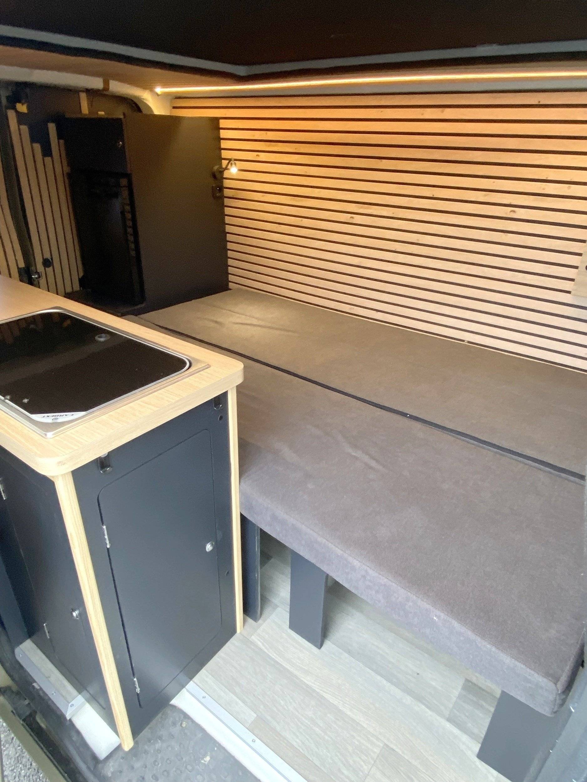 slaapplaatsen Nissan NV 300 - Yescapa