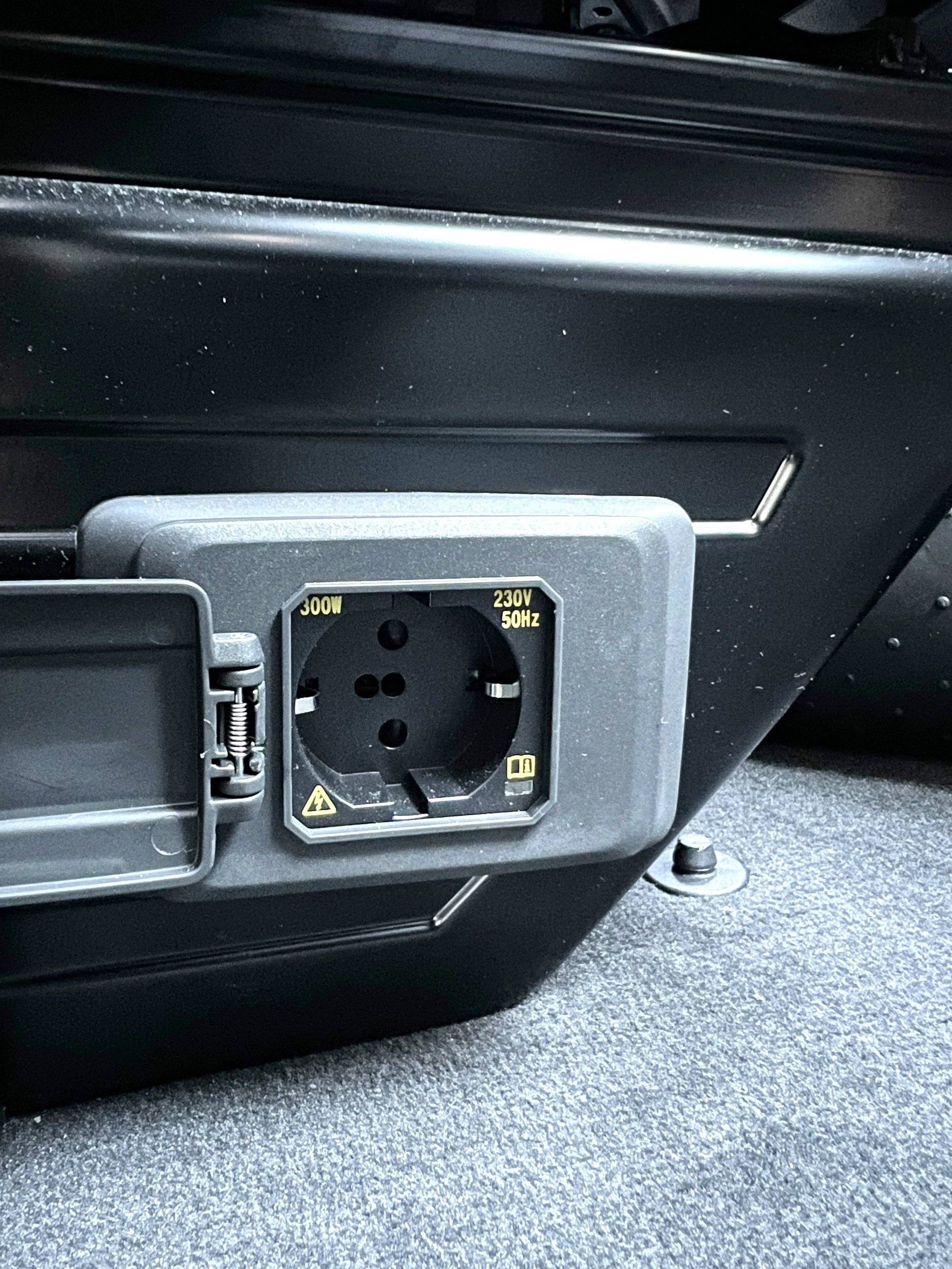 Volkswagen 6.1 California BEACH CAMPER