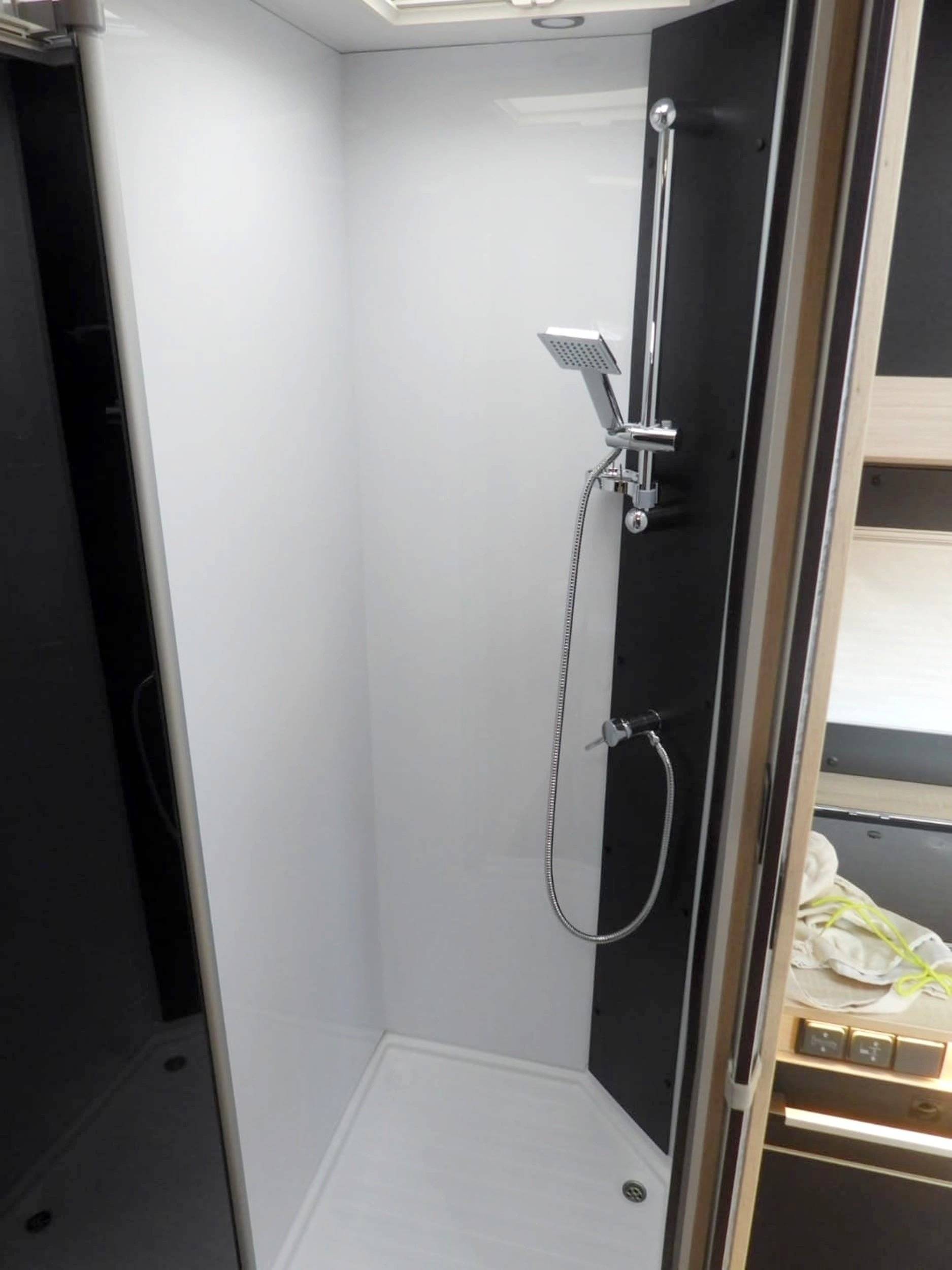 Challenger 260 boite automatique