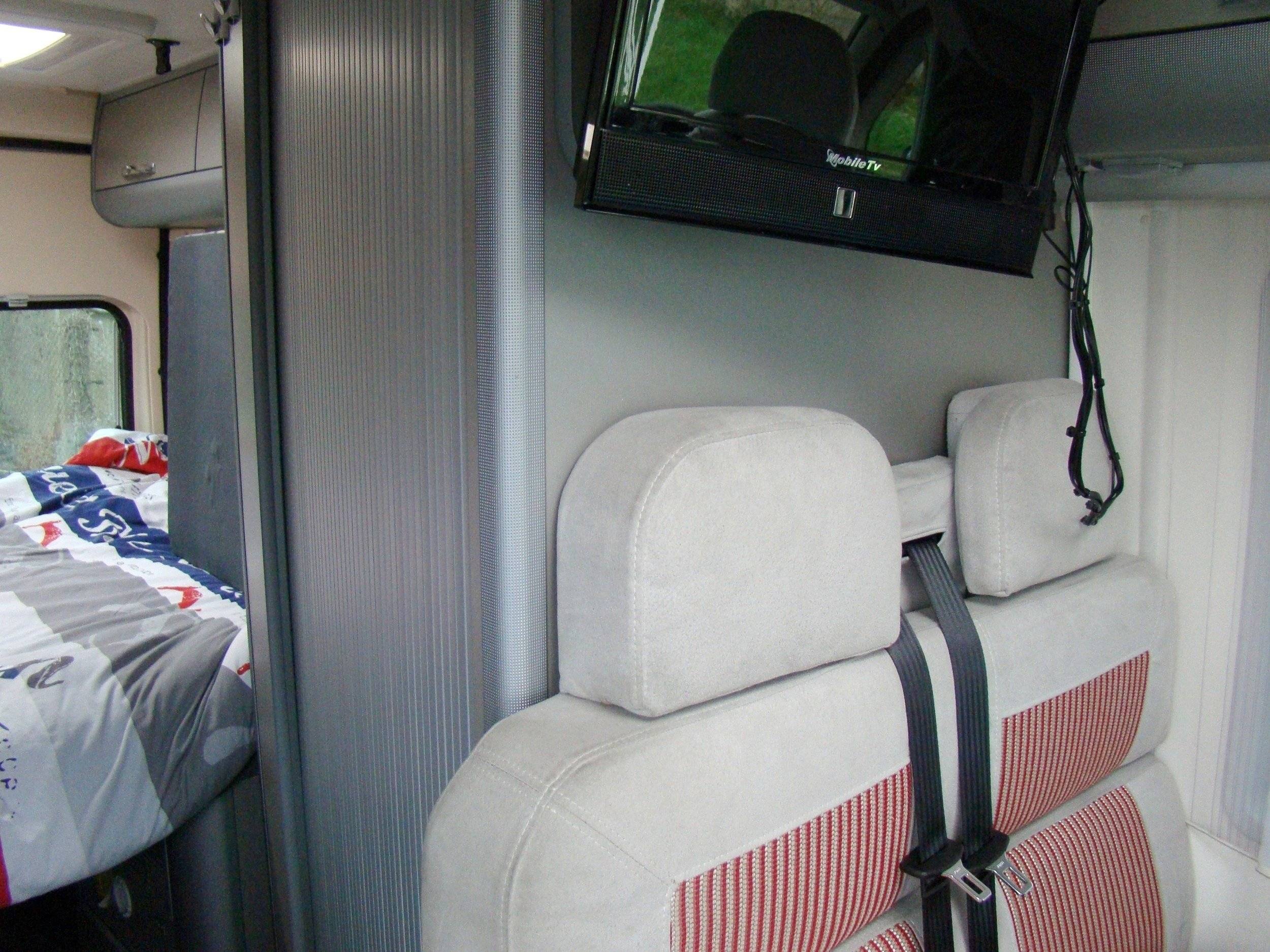Adria 4 Twin
