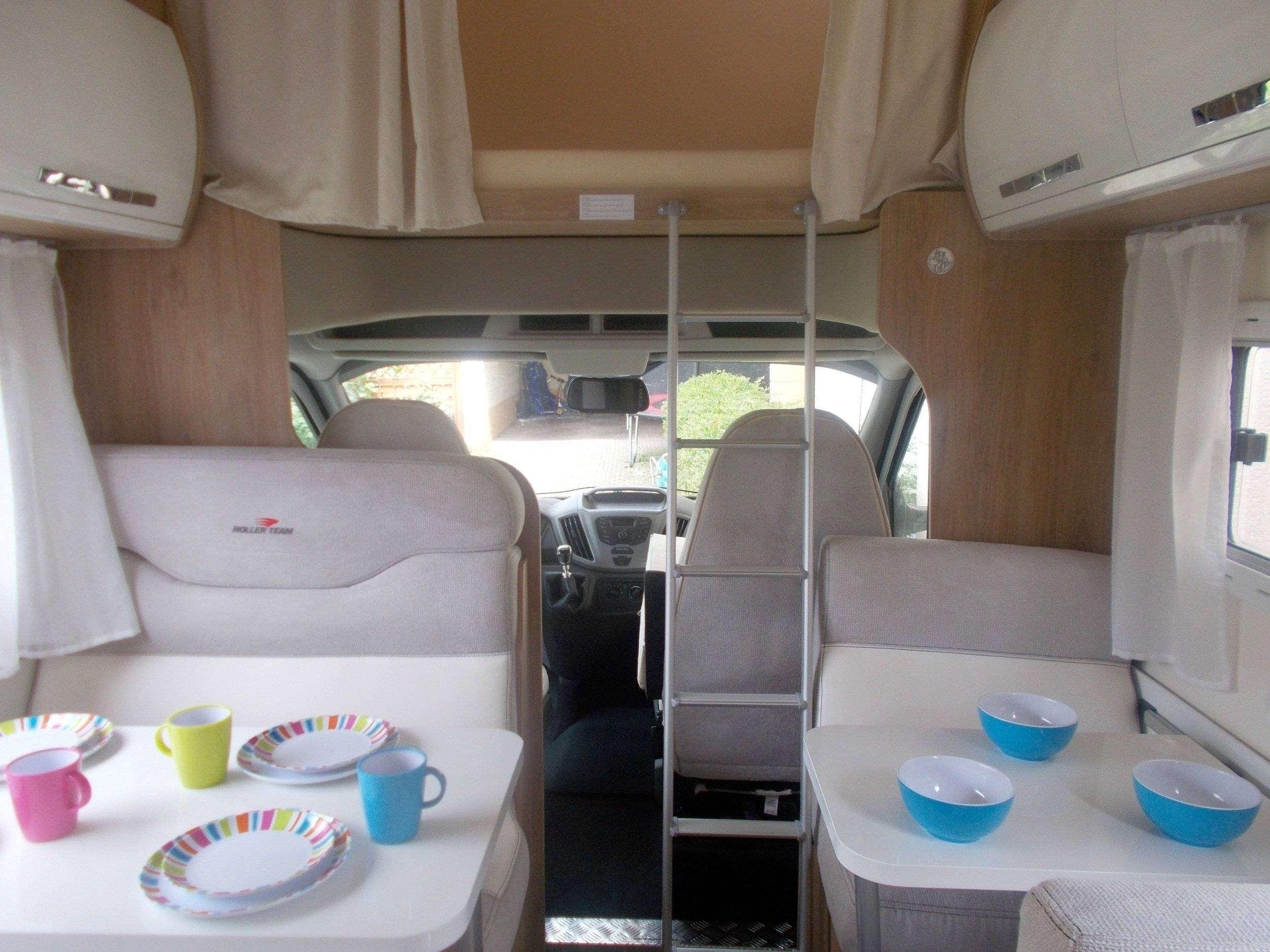 Essecke Ford Transit 2,2 l TDCi 140 ch. - Yescapa