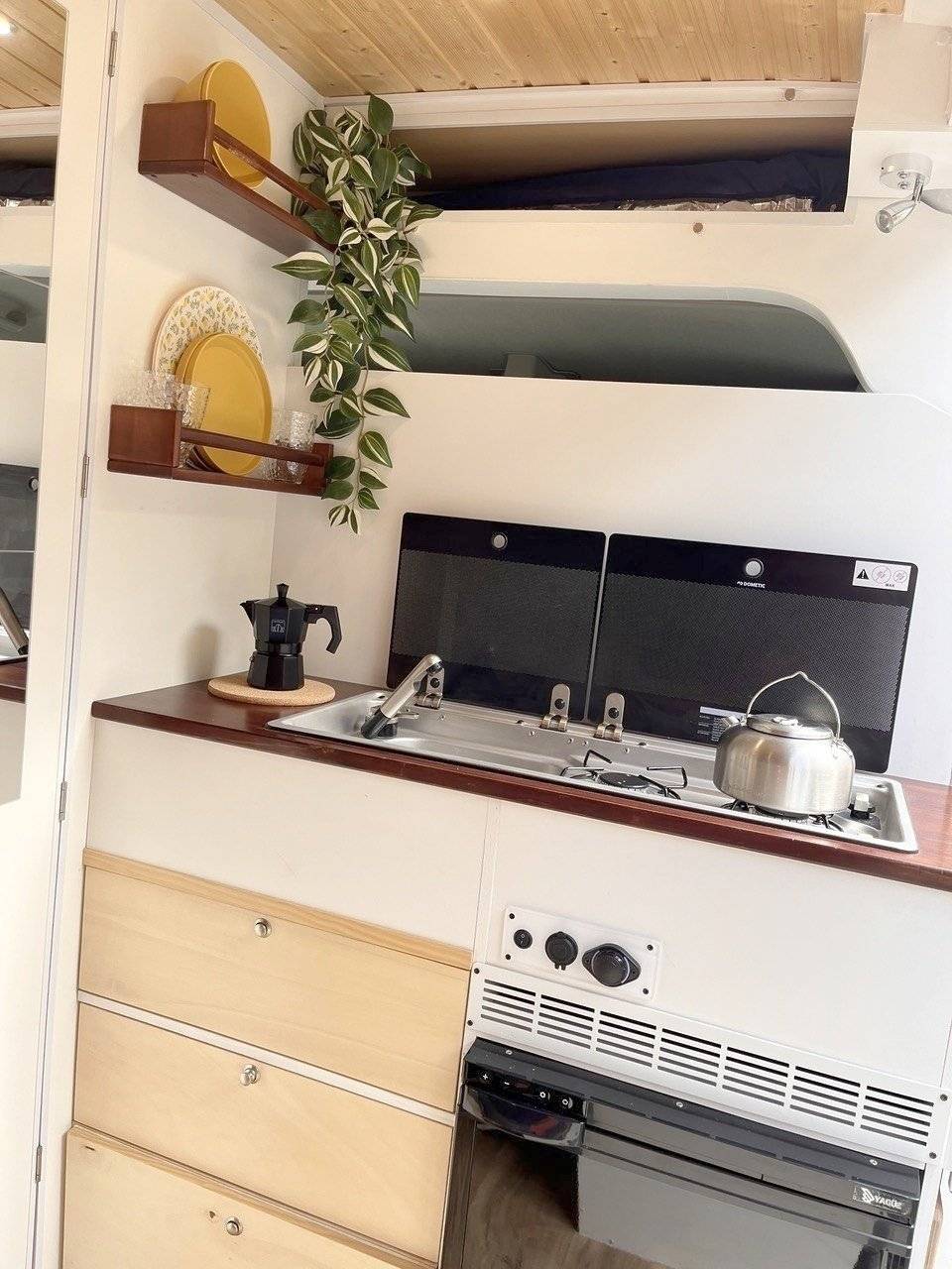 Lloc de conducció Peugeot PEUGEOT BOXER L3H2 - Yescapa