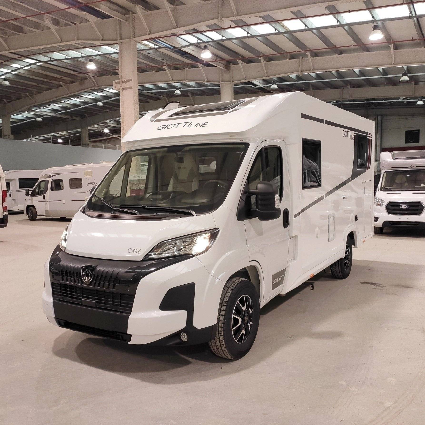 Low profile RV 
