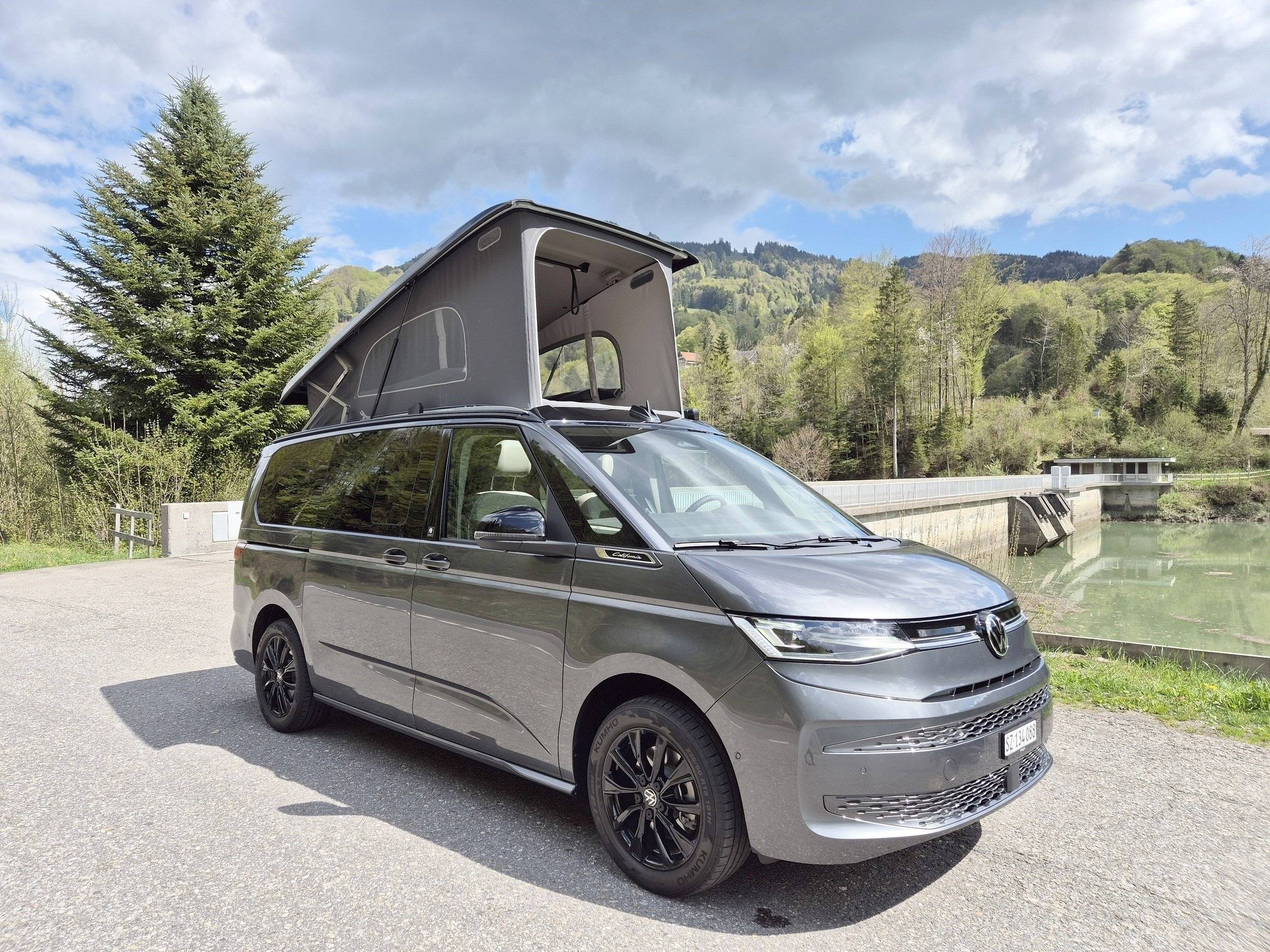 Volkswagen T7 New California Ocean PHEV 4M