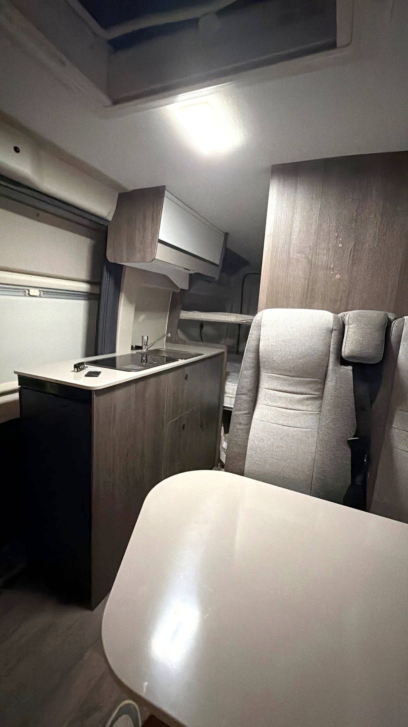 Berth Citroën - Yescapa