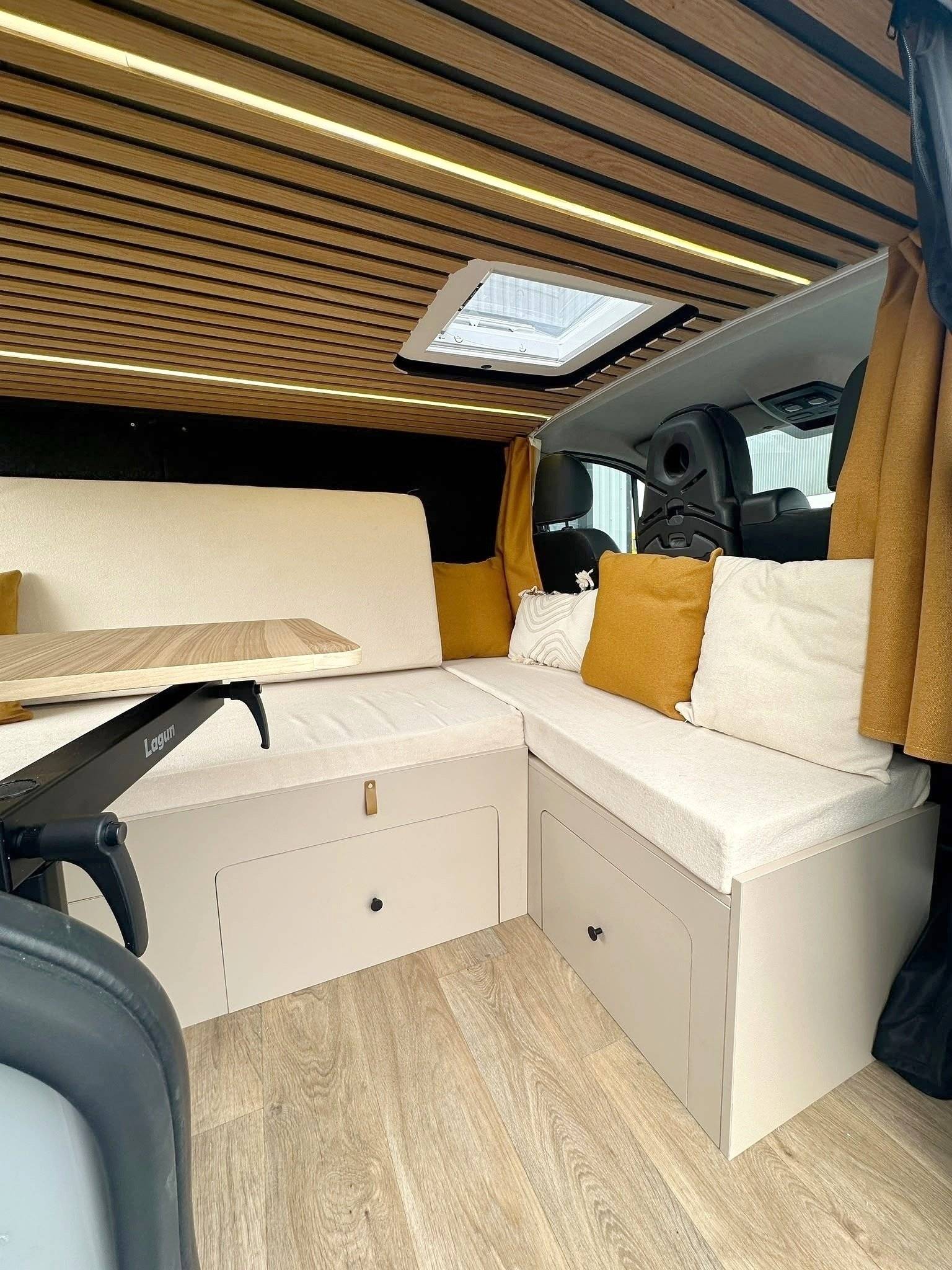 VANLAND VOYAGE Trafic 3 grand confort DCI 130 cv
