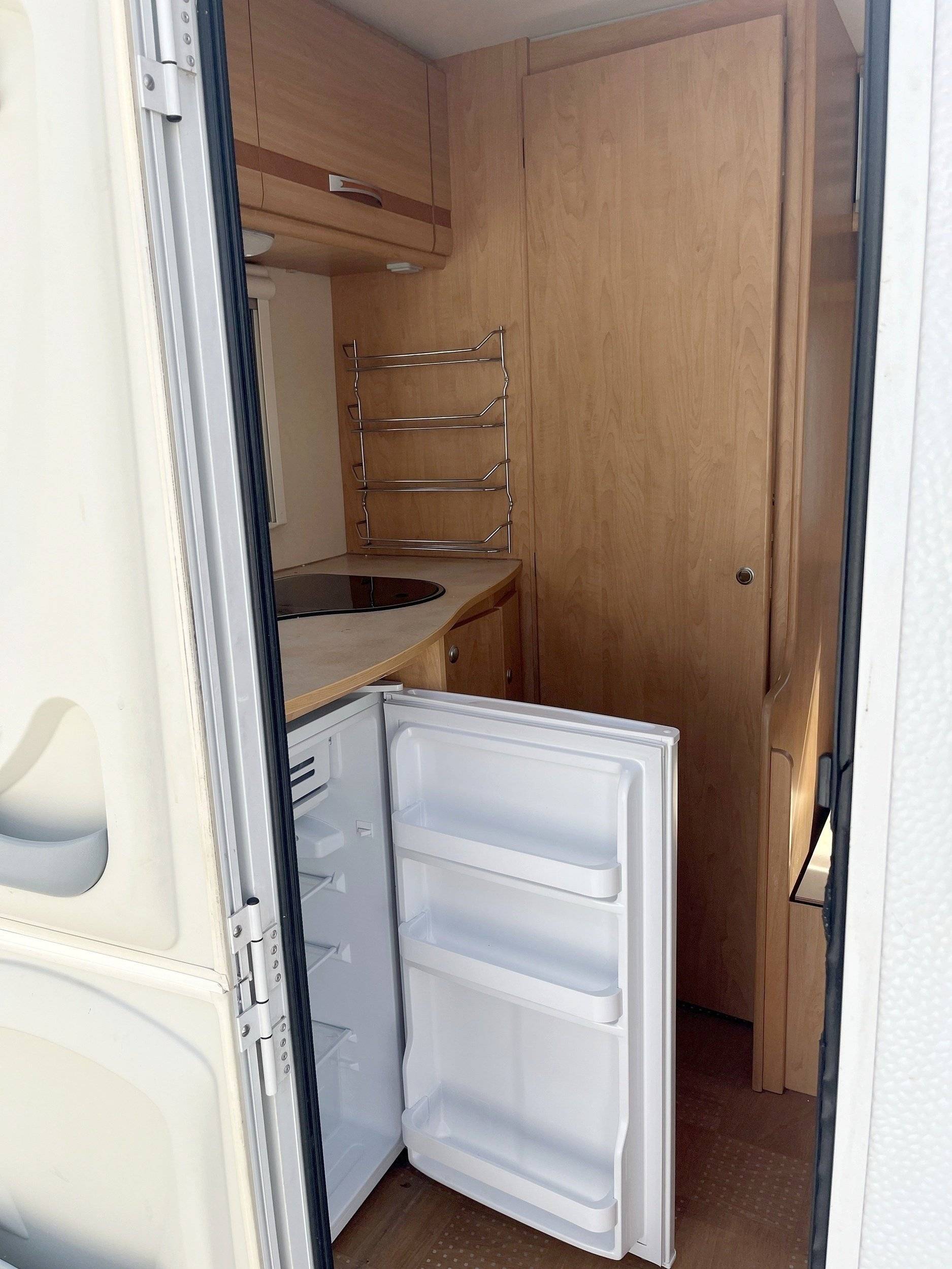 Kitchen  - Yescapa