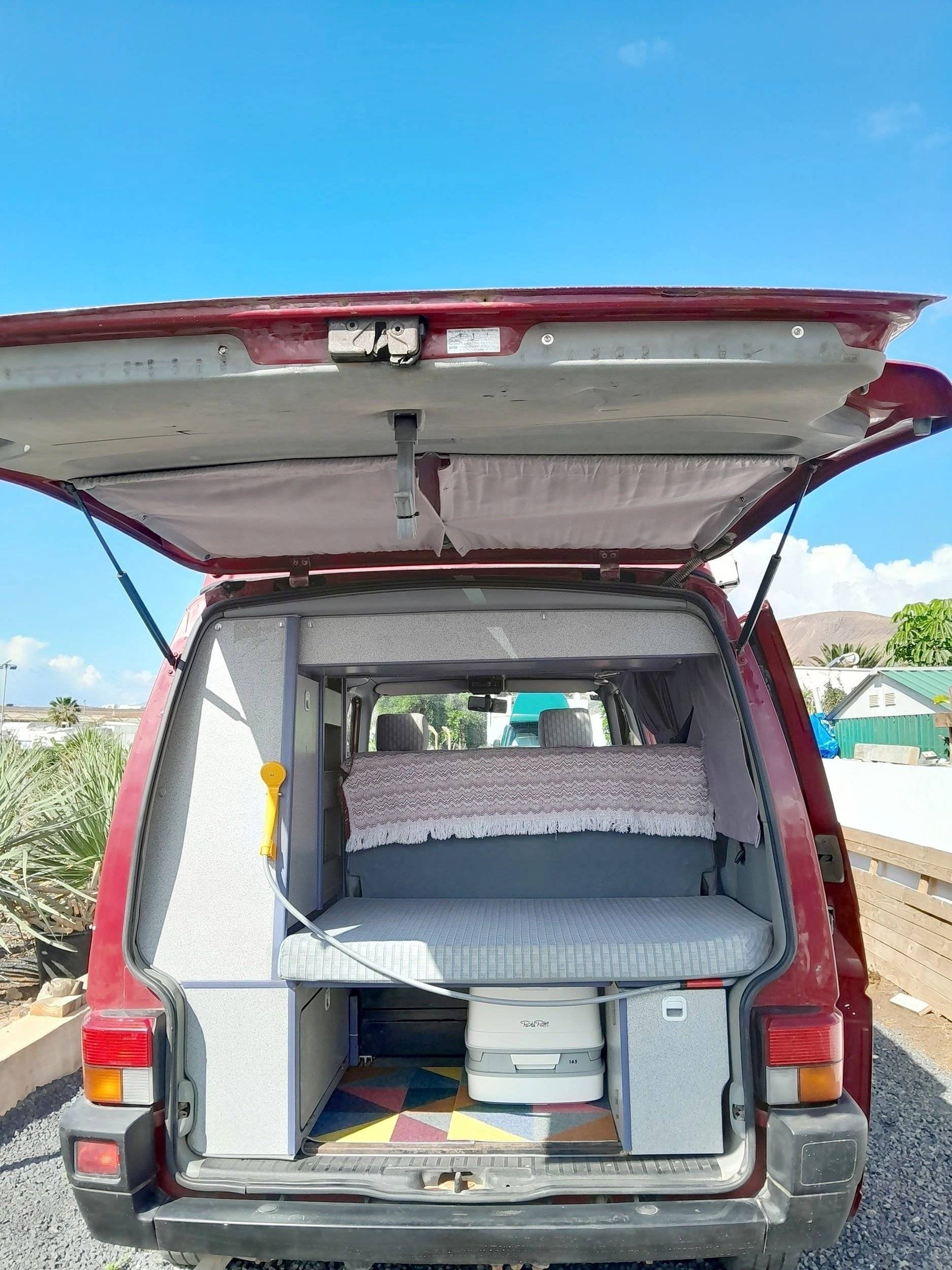 Volkswagen California Camper