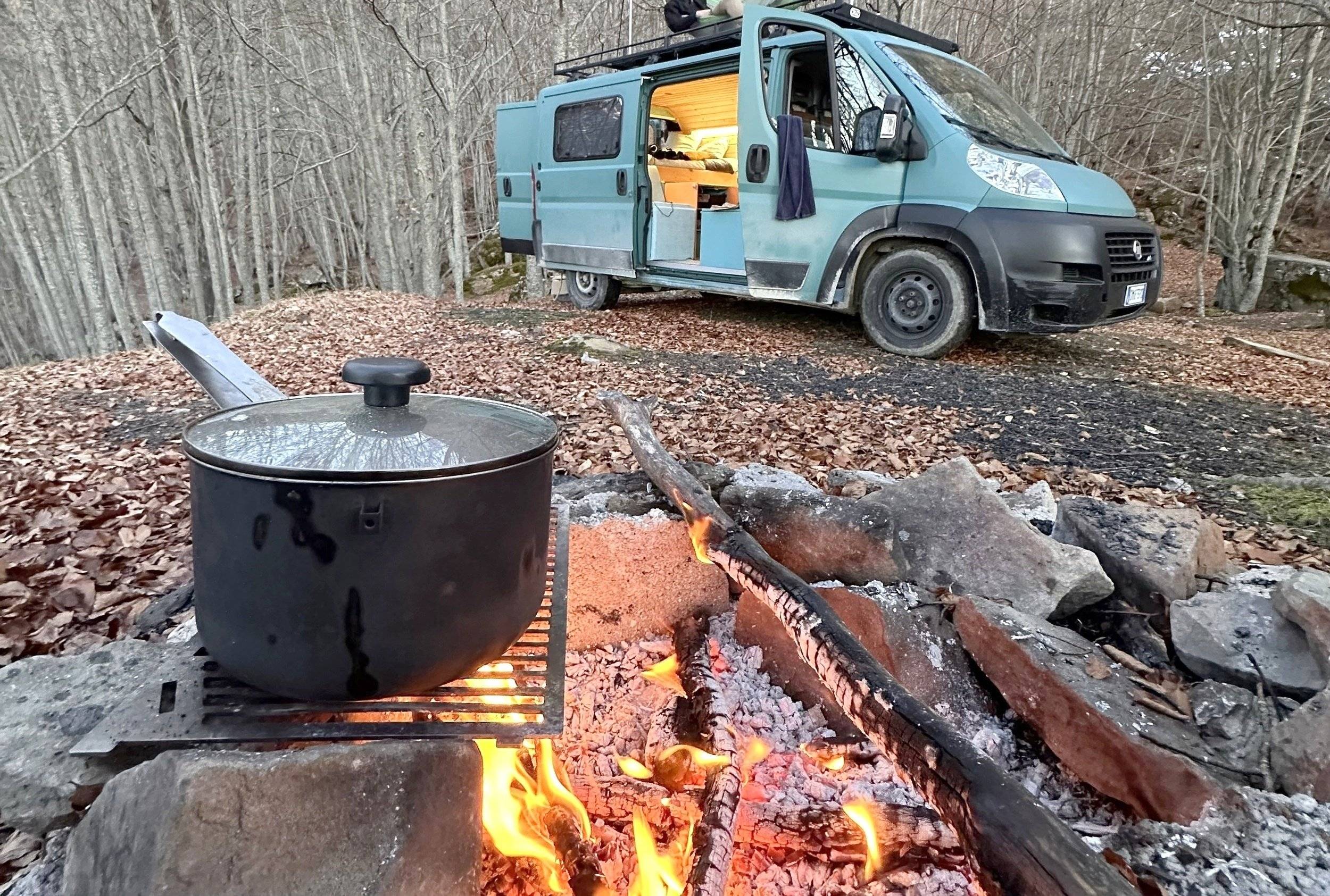 Vista del vehículo ángulo delantero Fiat Ducato 2,3 l 120 ch - Yescapa