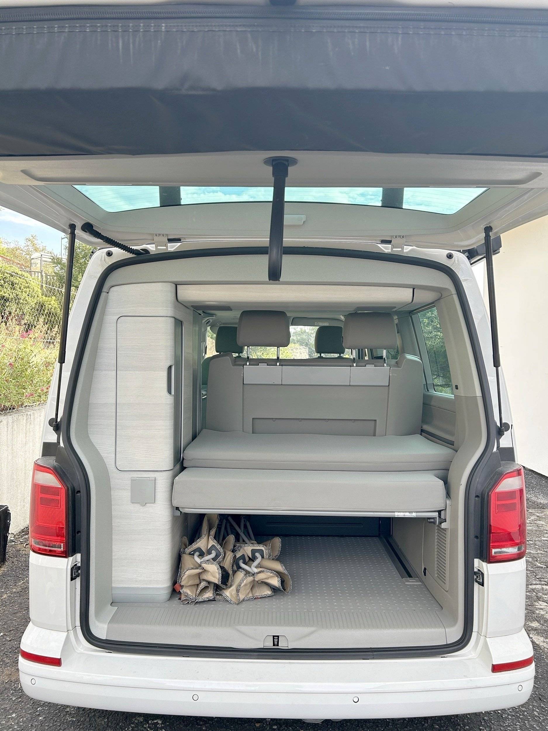 Volkswagen T6 2 l TDI 150 ch