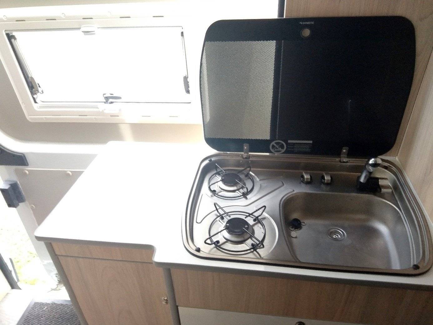 Kitchenette Fiat Ducato 120 Multijet - Yescapa