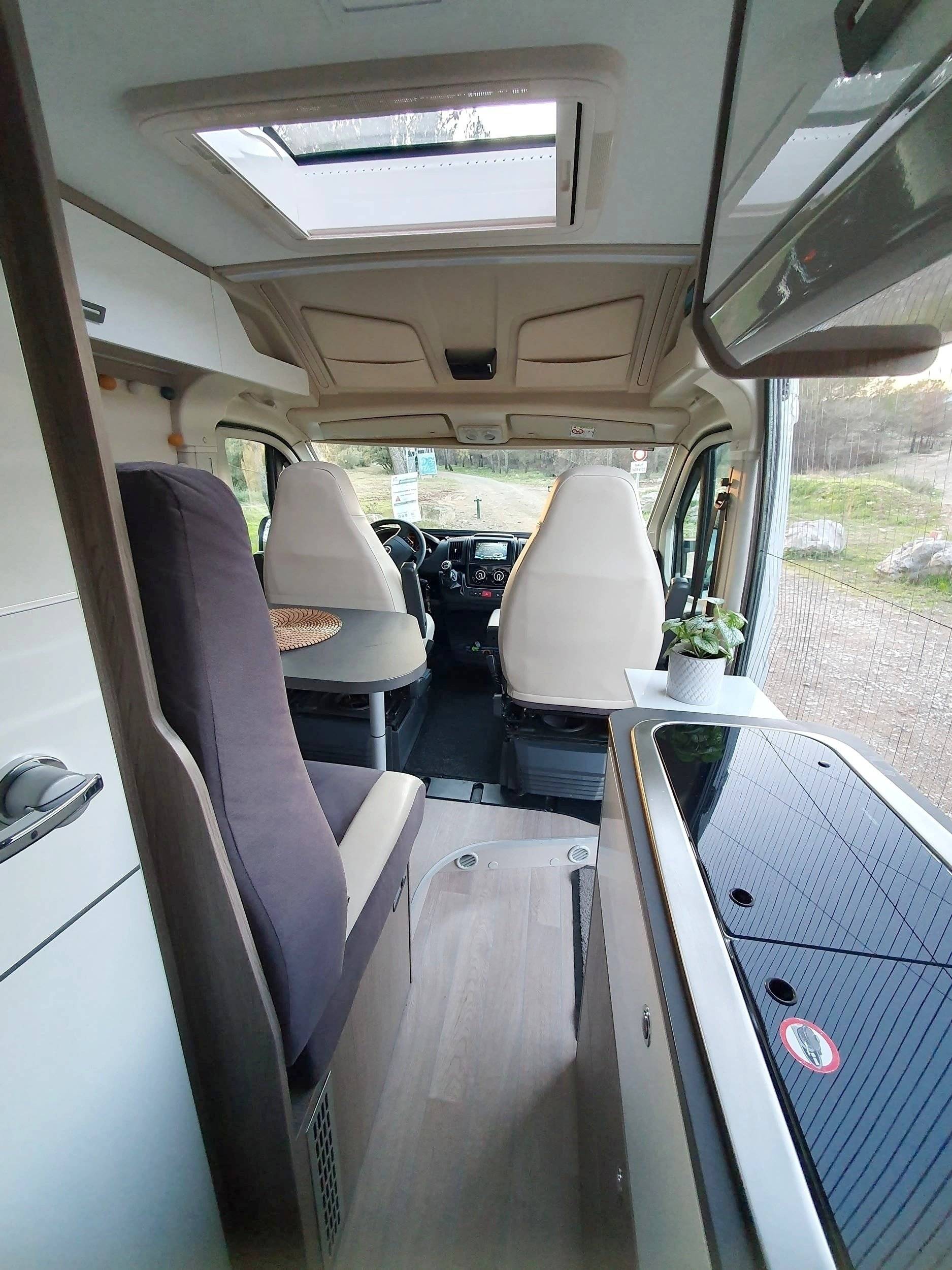Chausson V594 max VIP RoadLine